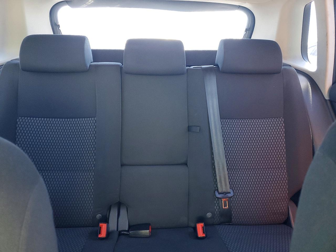 2011 Volkswagen Tiguan S Silver vin: WVGAV7AX4BW538268