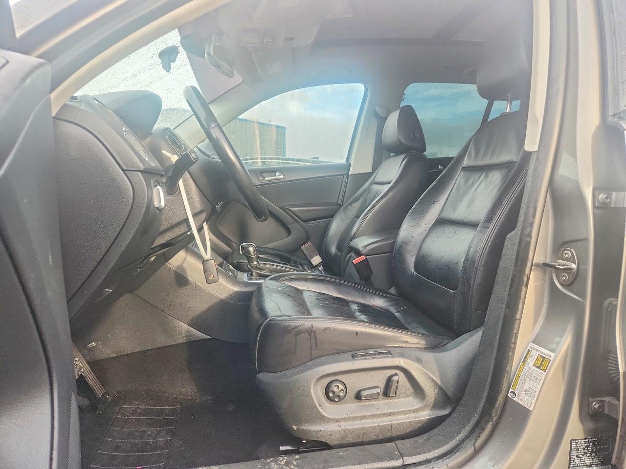2011 Volkswagen Tiguan S Gray vin: WVGAV7AX4BW544071