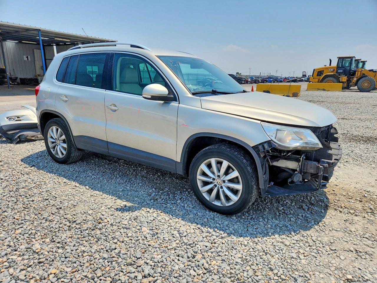 2011 Volkswagen Tiguan S Silver vin: WVGAV7AX4BW555975