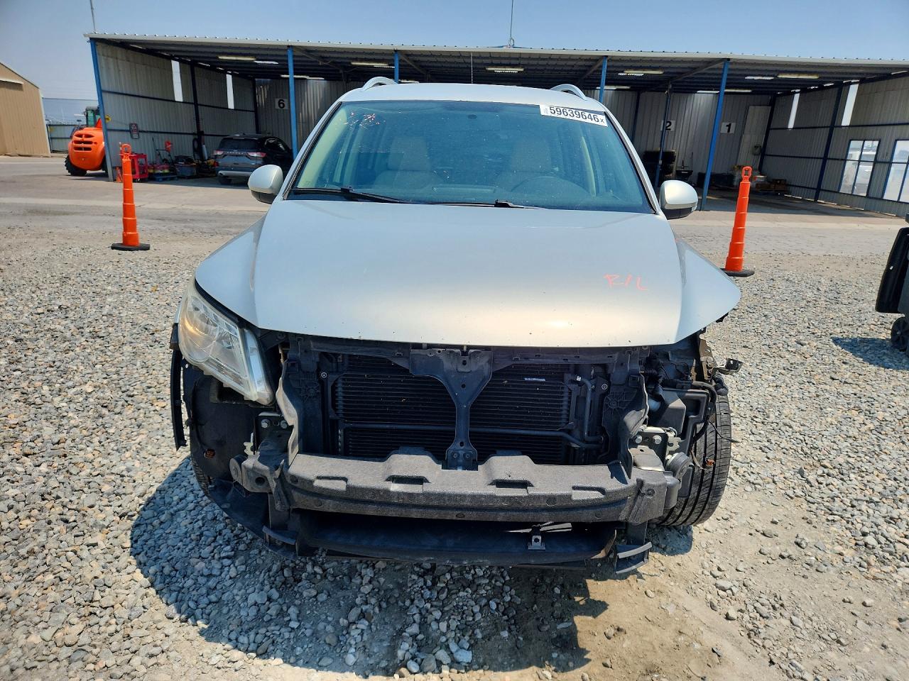 2011 Volkswagen Tiguan S Silver vin: WVGAV7AX4BW555975
