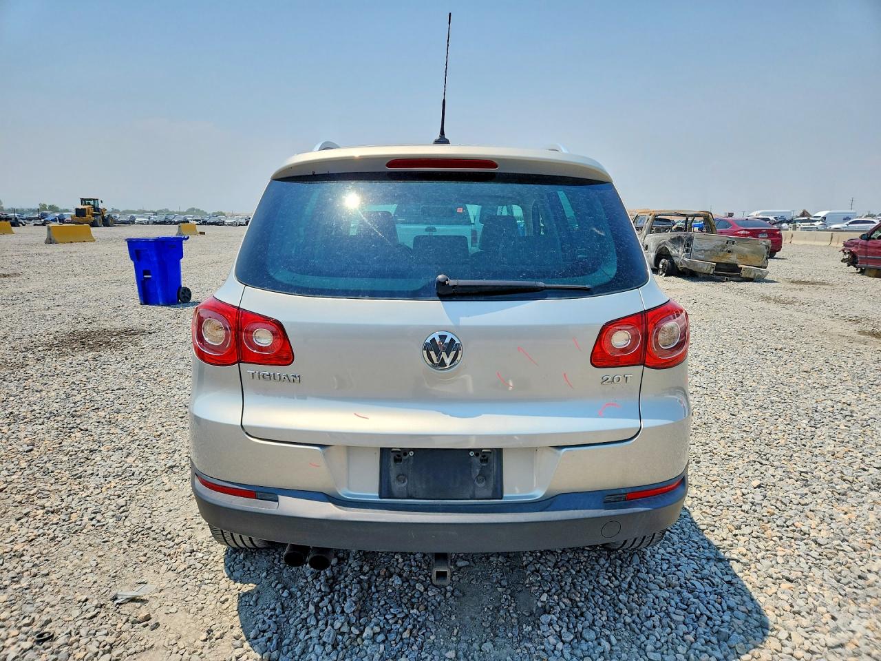 2011 Volkswagen Tiguan S Silver vin: WVGAV7AX4BW555975