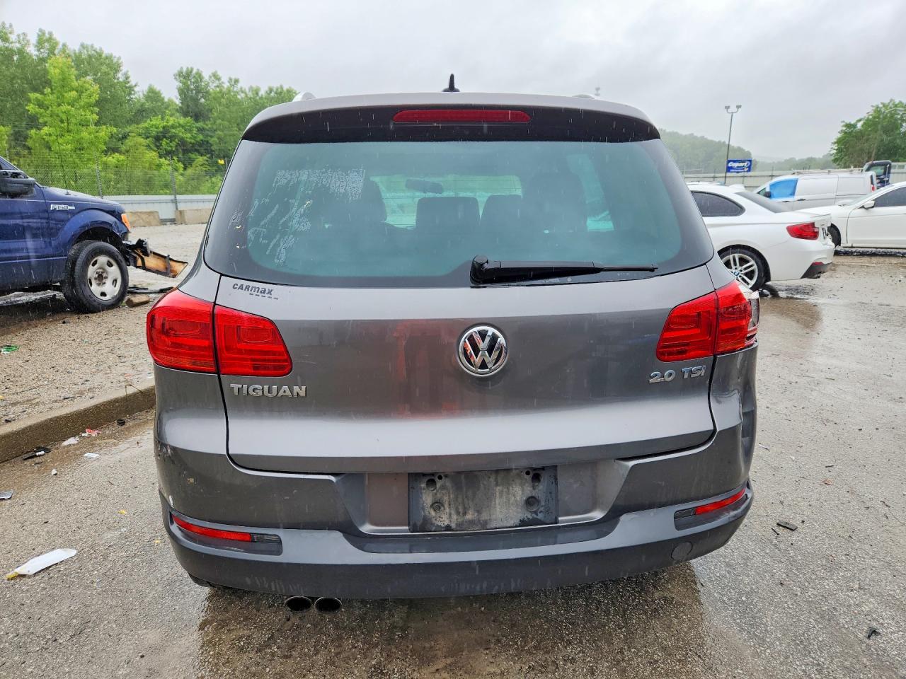 2012 Volkswagen Tiguan S Серый vin: WVGAV7AX4CW002776
