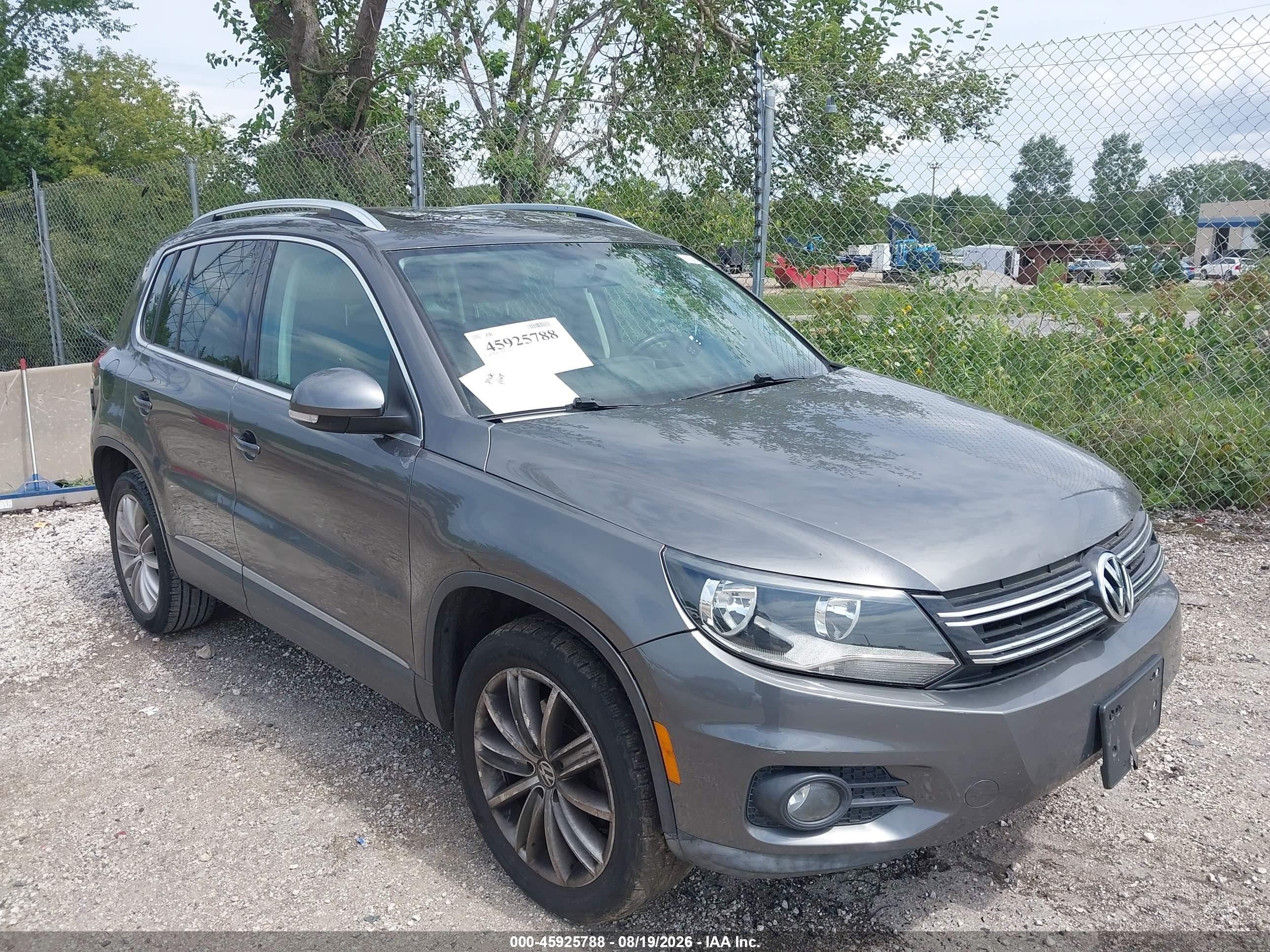 2012 Volkswagen Tiguan Se Серый vin: WVGAV7AX4CW002843