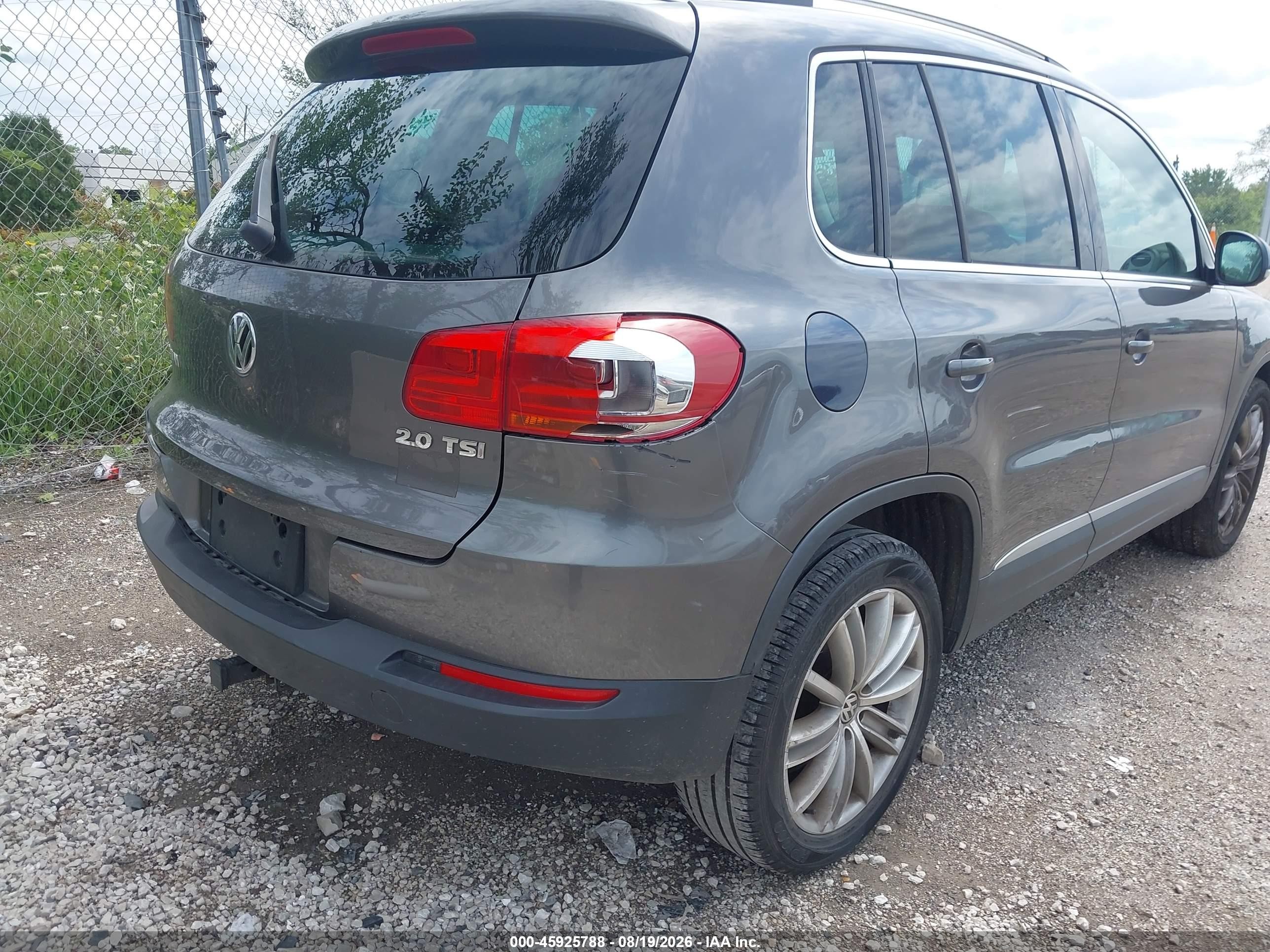 2012 Volkswagen Tiguan Se Серый vin: WVGAV7AX4CW002843