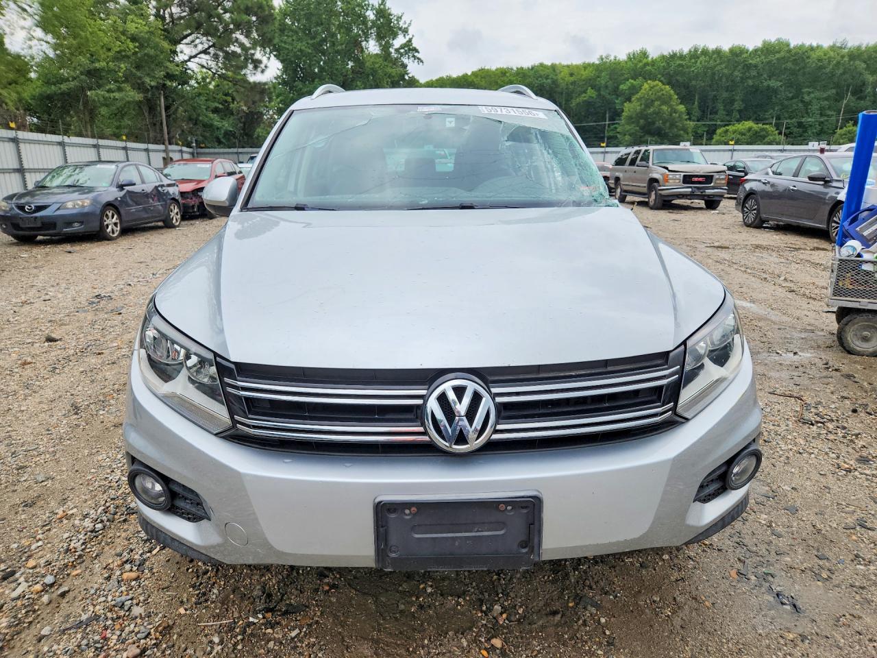 2012 Volkswagen Tiguan S Silver vin: WVGAV7AX4CW534514
