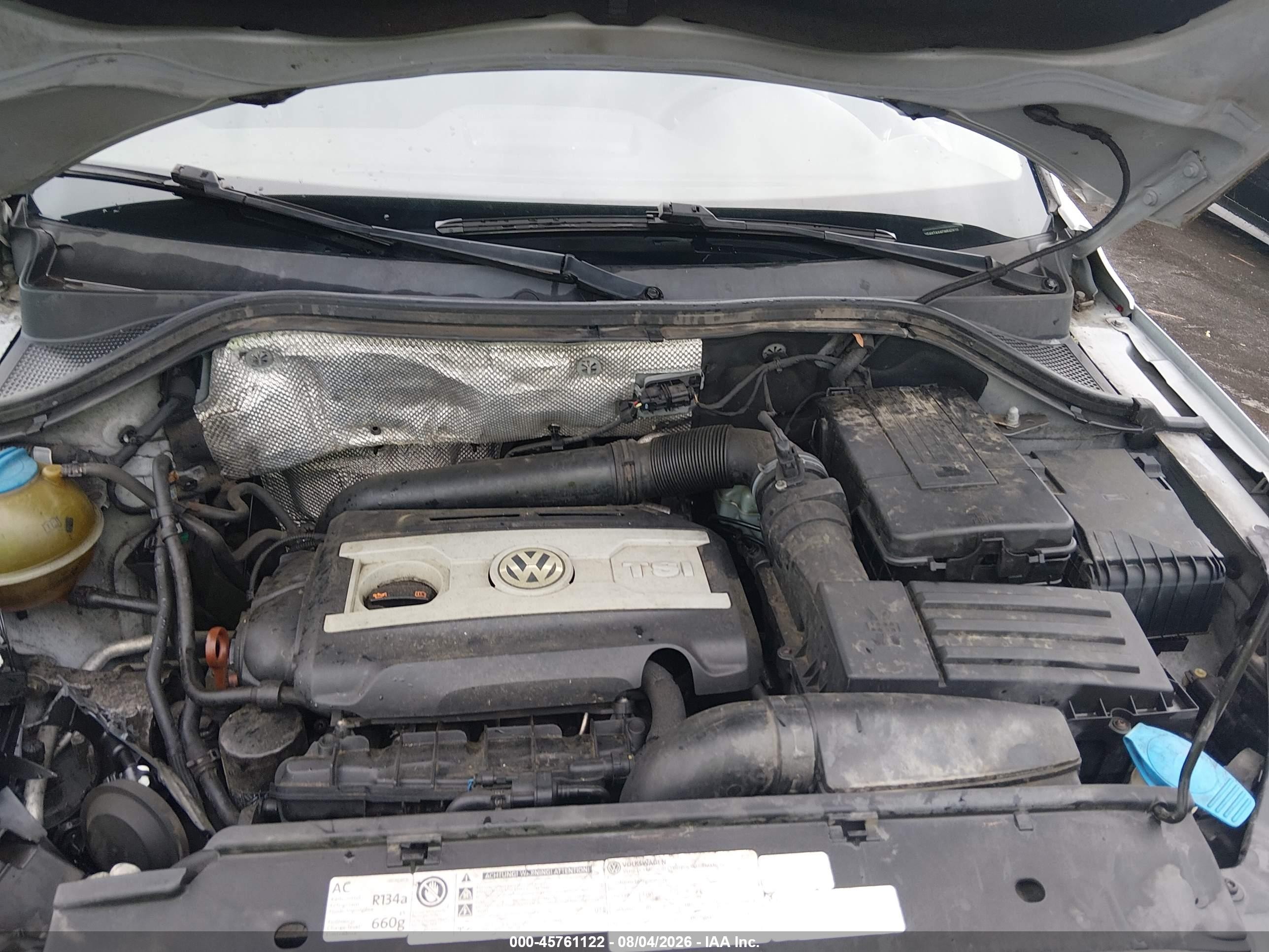 2012 Volkswagen Tiguan S Silver vin: WVGAV7AX4CW537610