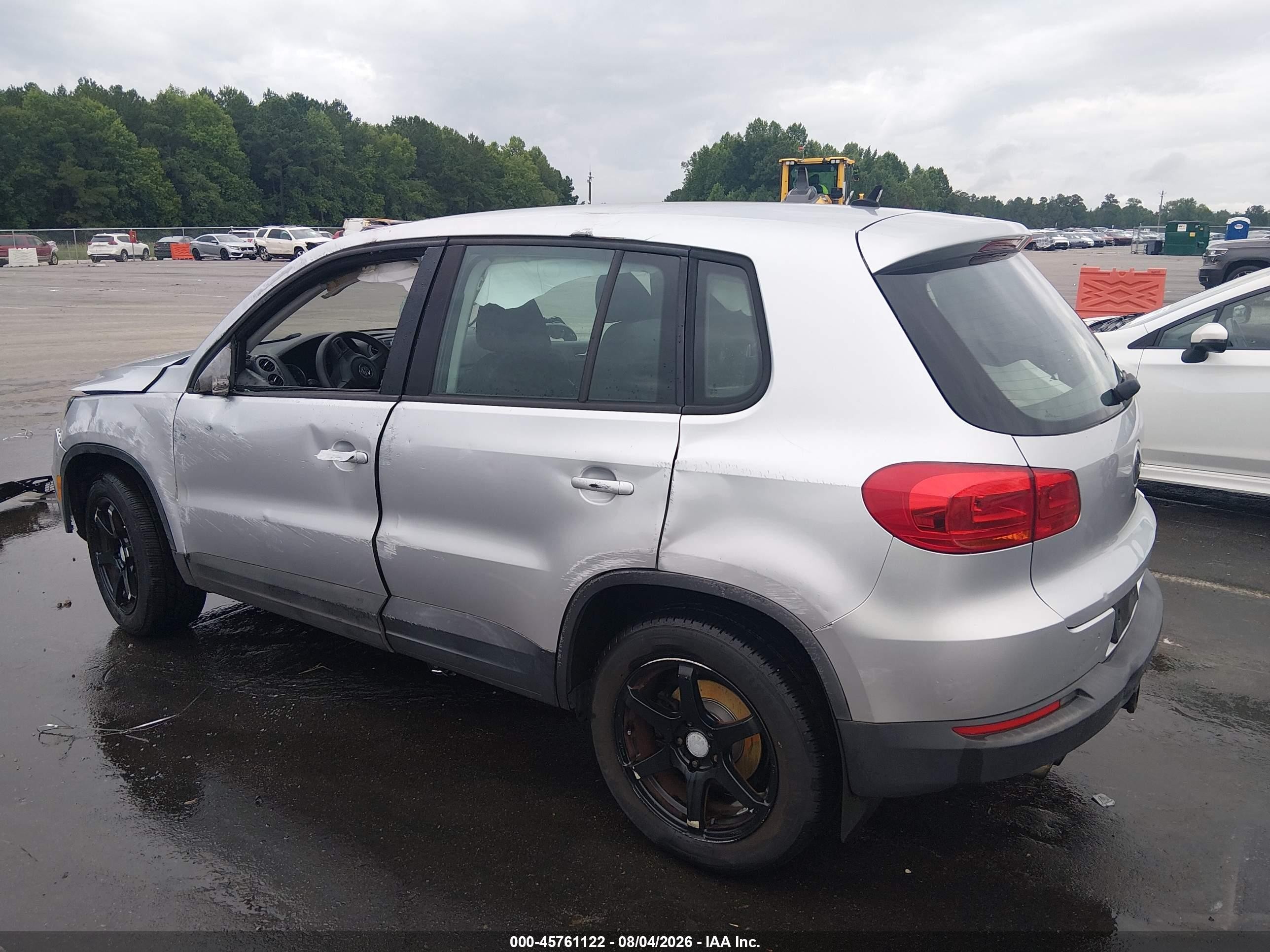 2012 Volkswagen Tiguan S Silver vin: WVGAV7AX4CW537610