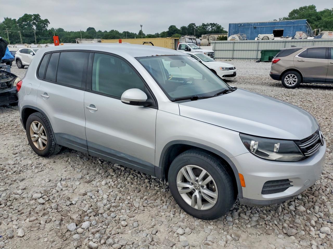 2012 Volkswagen Tiguan S Silver vin: WVGAV7AX4CW548008