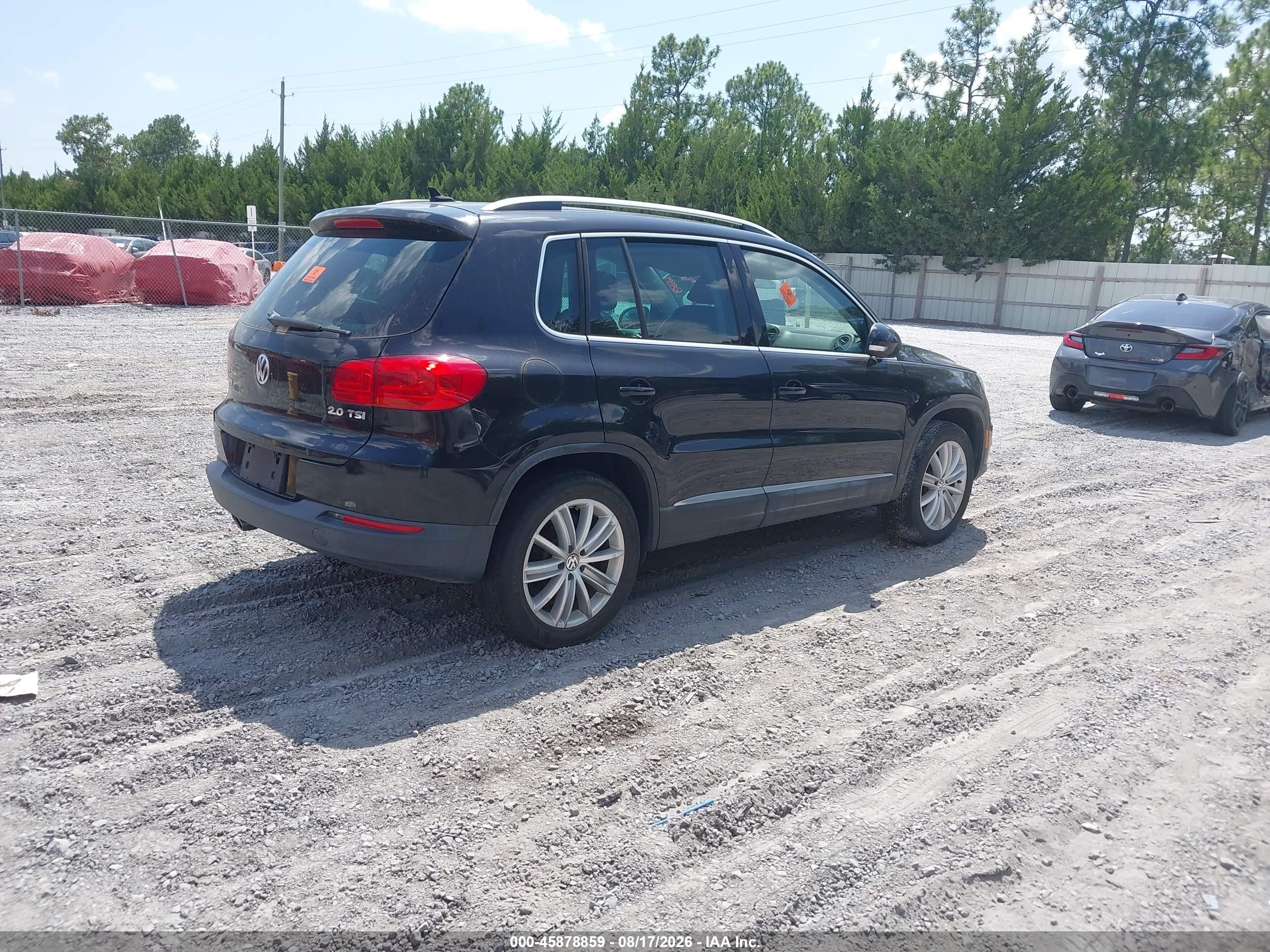 2012 Volkswagen Tiguan Se Black vin: WVGAV7AX4CW567867