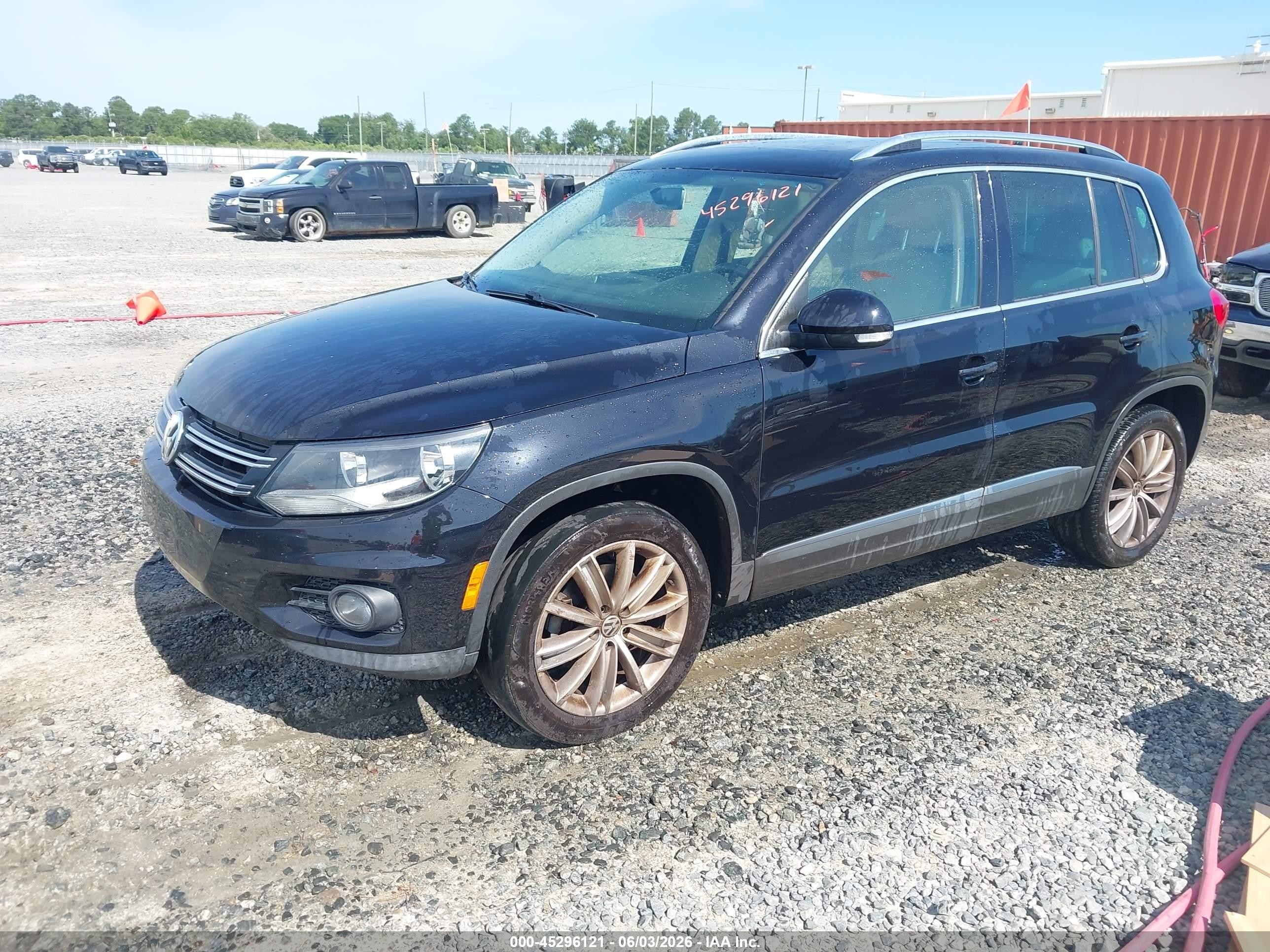 2013 Volkswagen Tiguan Se Black vin: WVGAV7AX4DW523787