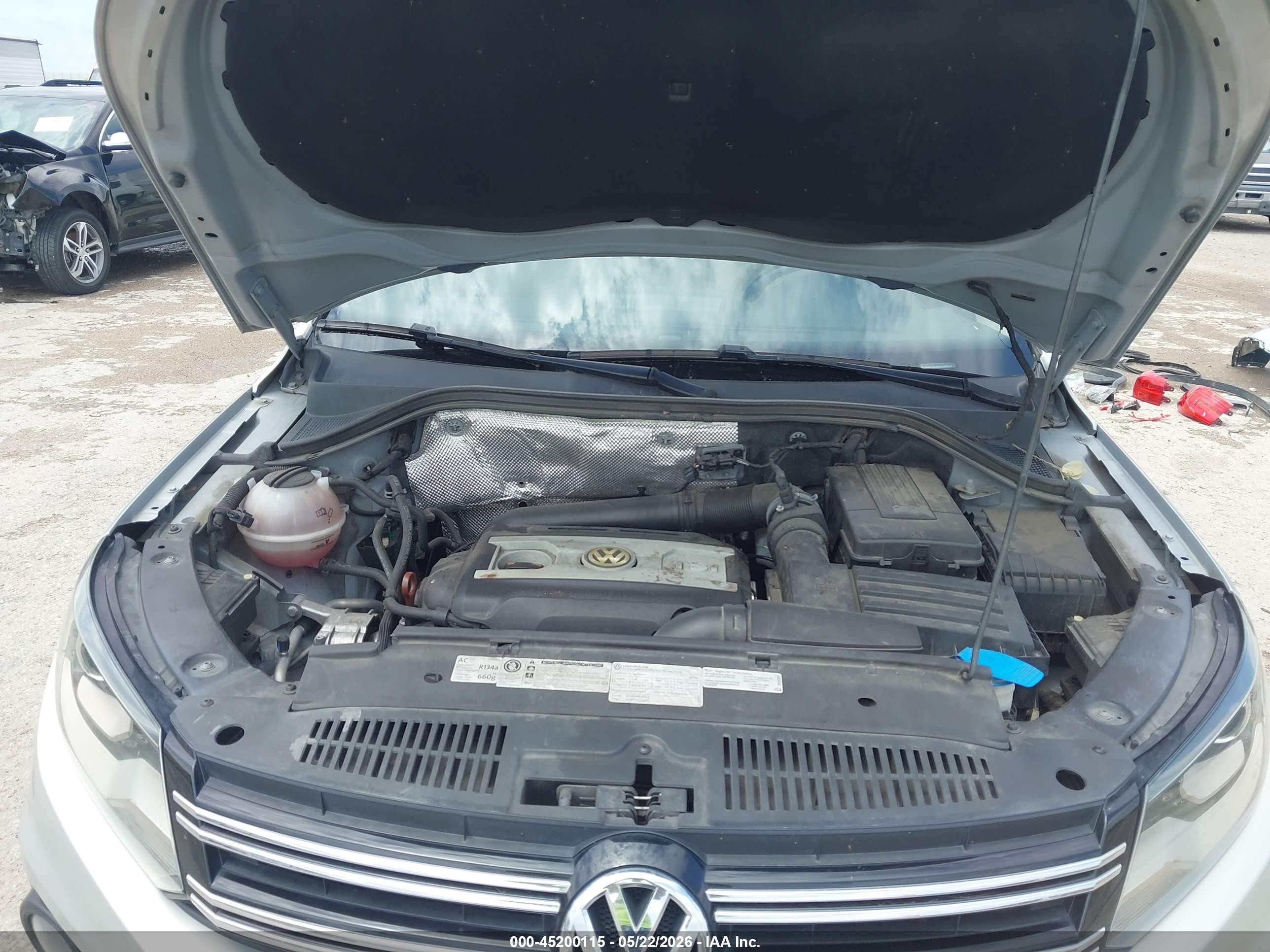 2013 Volkswagen Tiguan Sel Silver vin: WVGAV7AX4DW526916