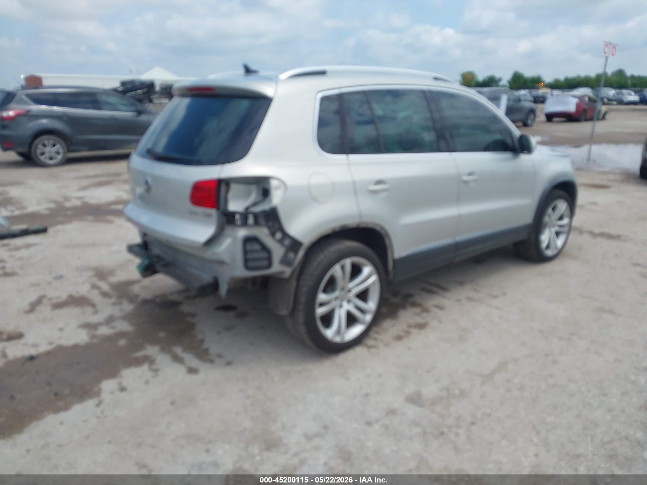 2013 Volkswagen Tiguan Sel Silver vin: WVGAV7AX4DW526916