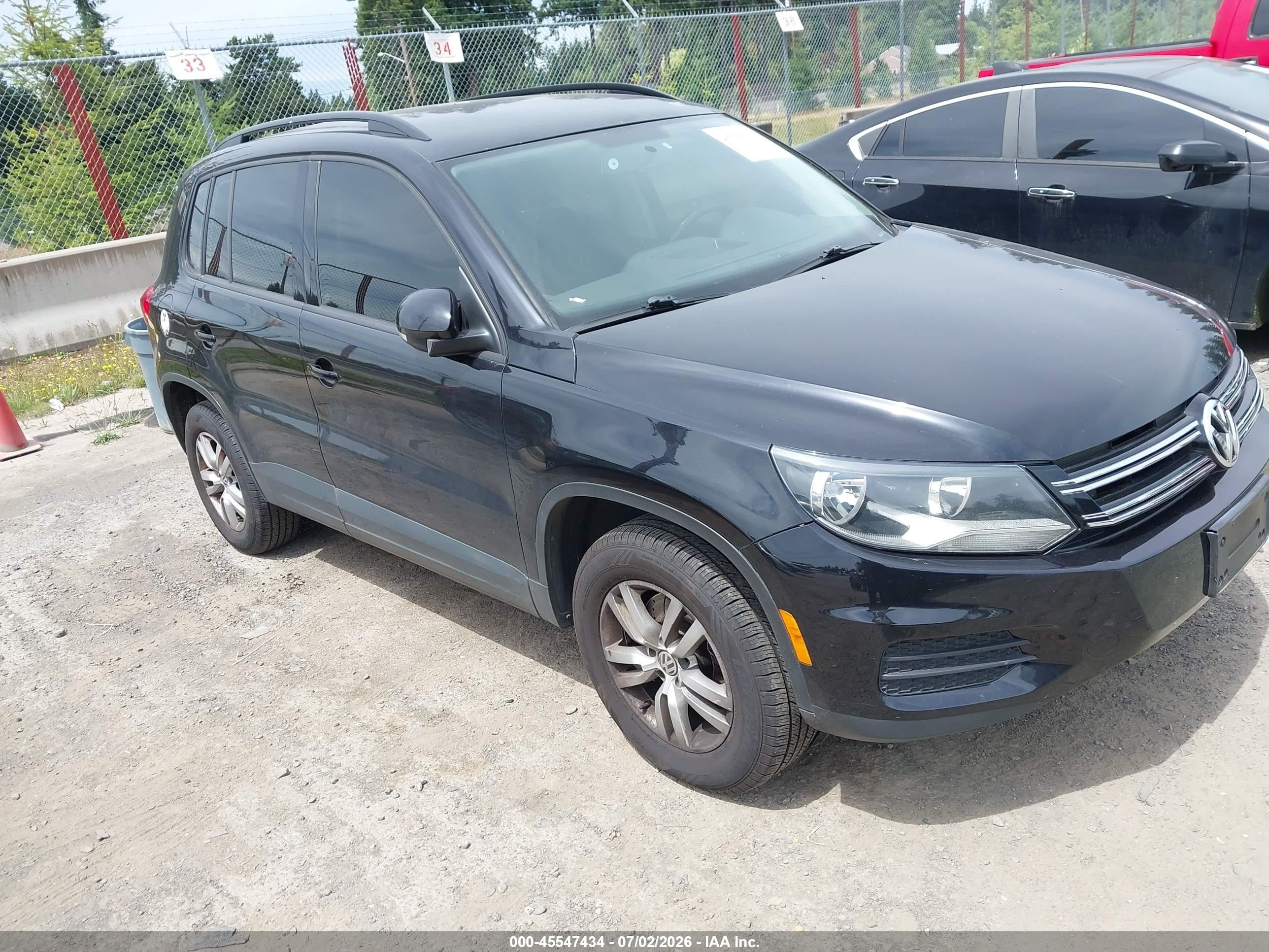 2015 Volkswagen Tiguan S Black vin: WVGAV7AX4FW548787