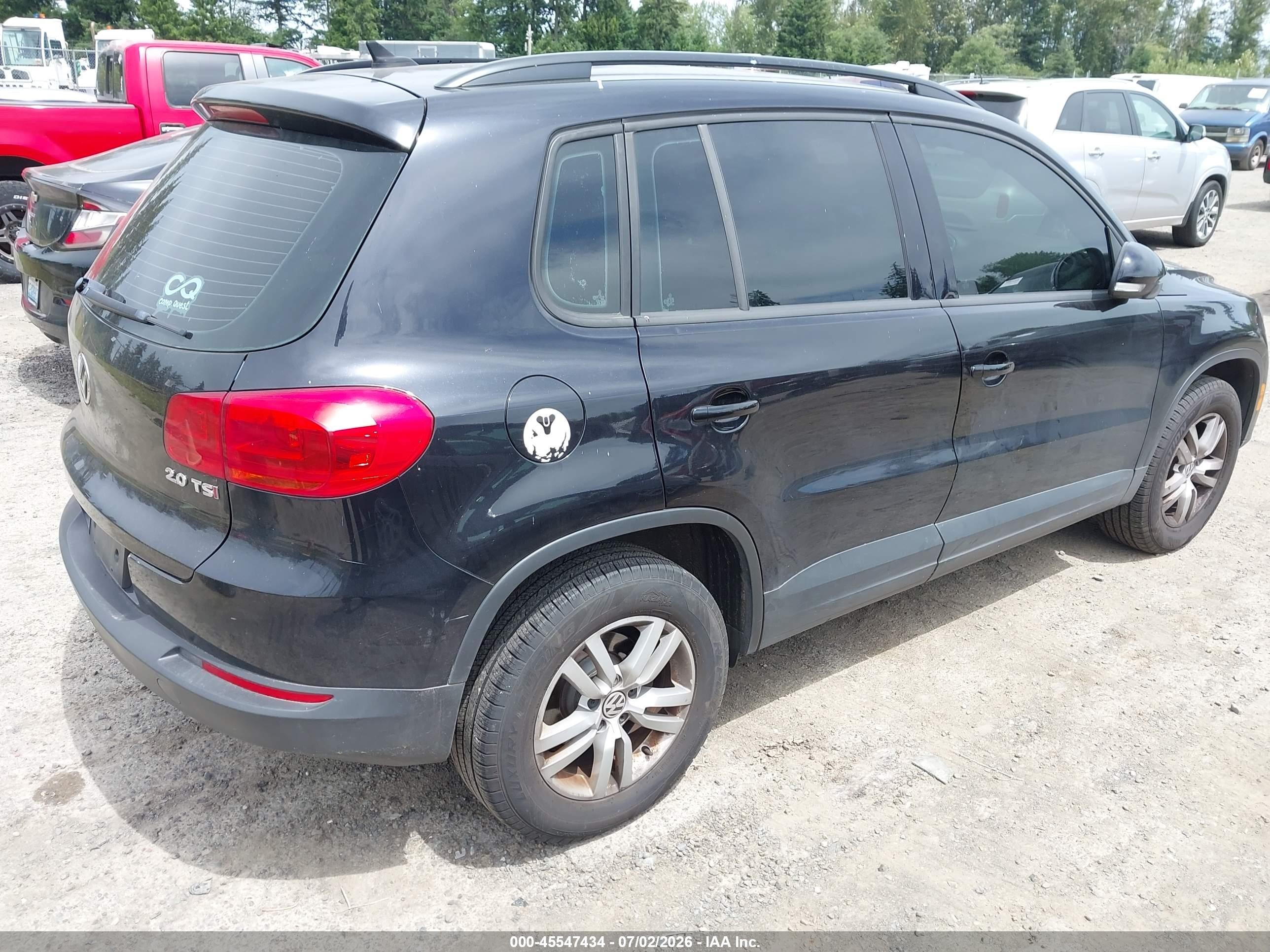 2015 Volkswagen Tiguan S Black vin: WVGAV7AX4FW548787