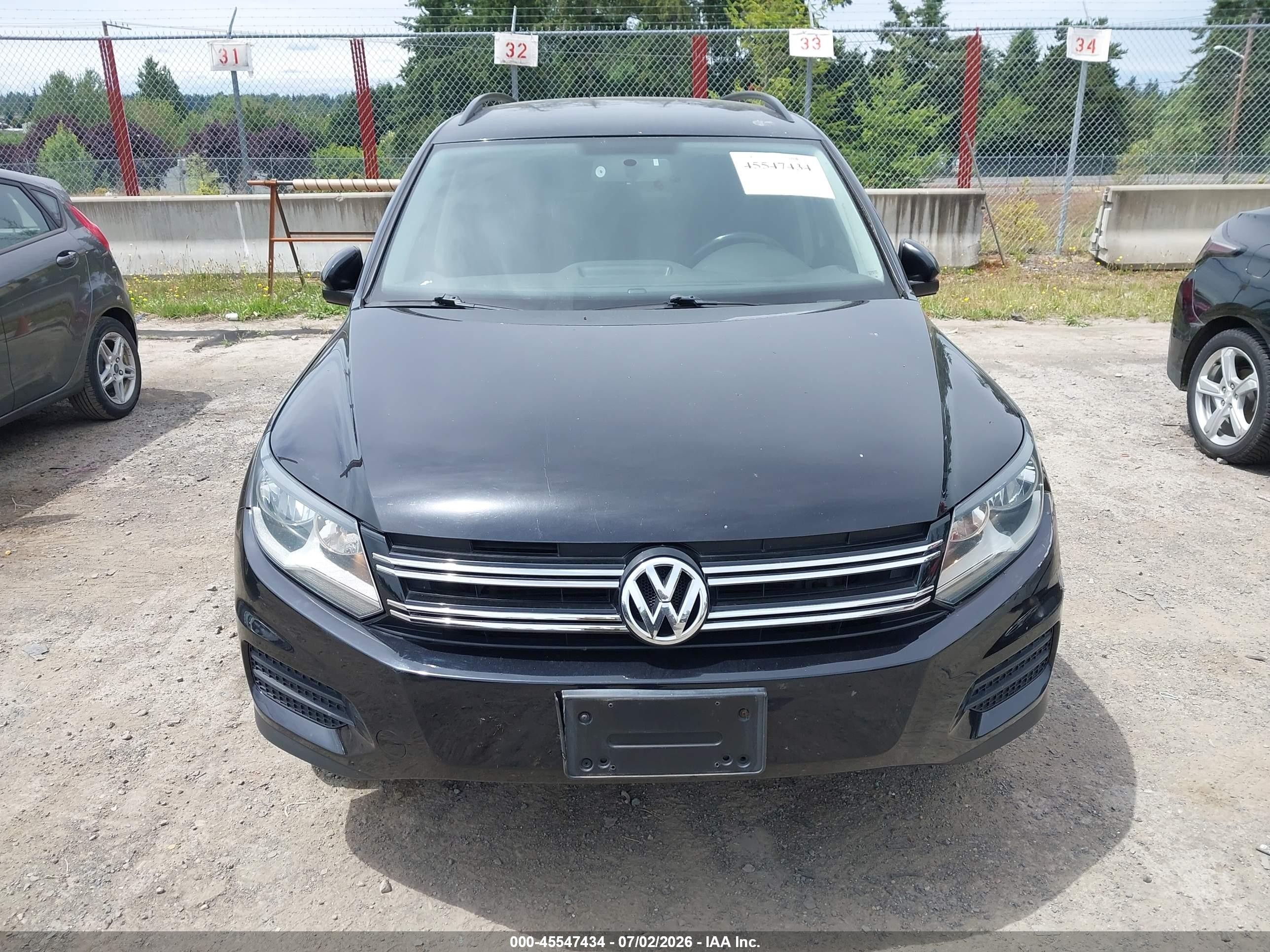 2015 Volkswagen Tiguan S Black vin: WVGAV7AX4FW548787