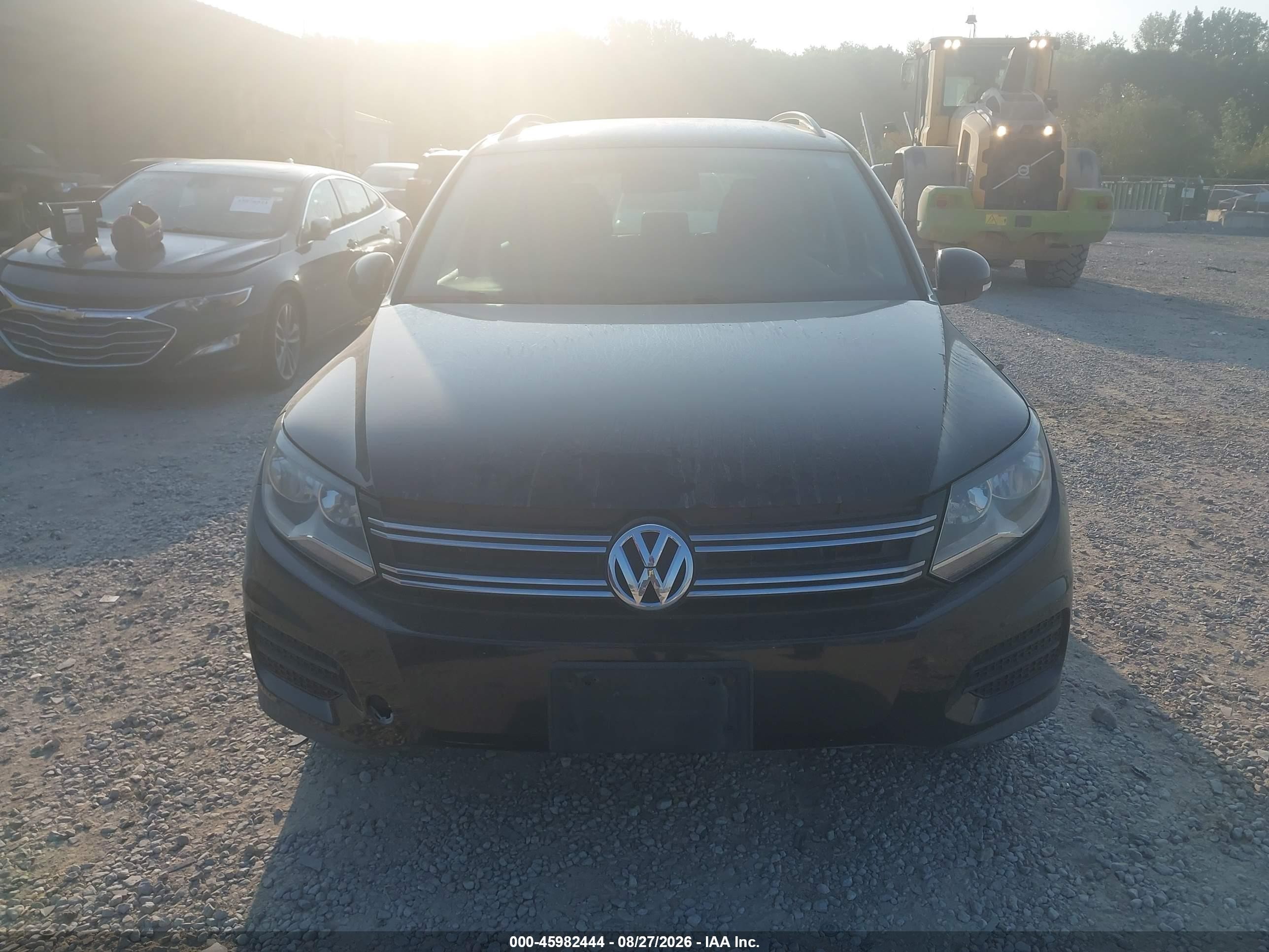 2015 Volkswagen Tiguan Se Black vin: WVGAV7AX4FW549082