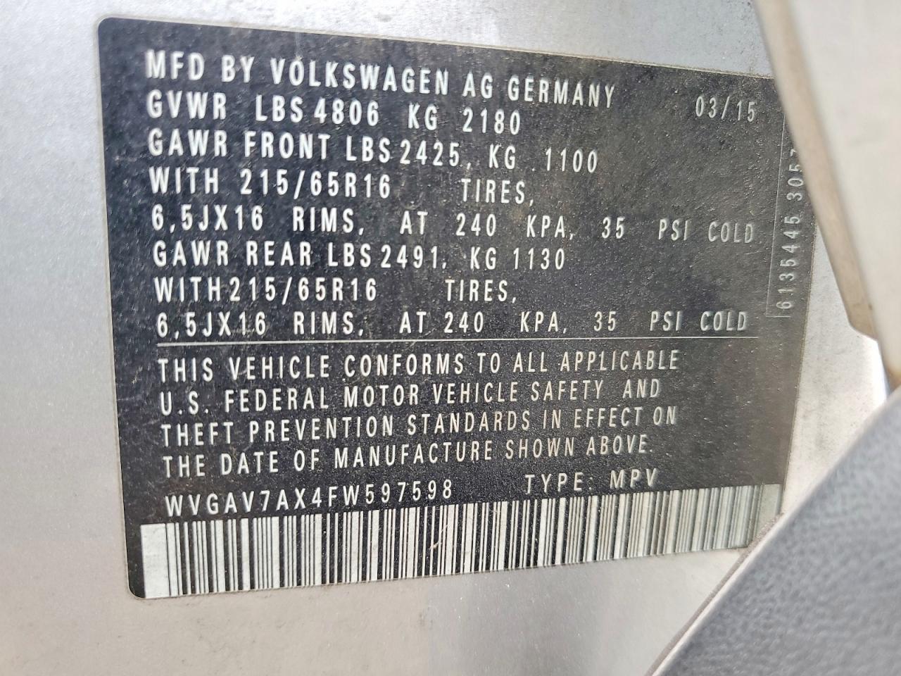 2015 Volkswagen Tiguan S Silver vin: WVGAV7AX4FW597598