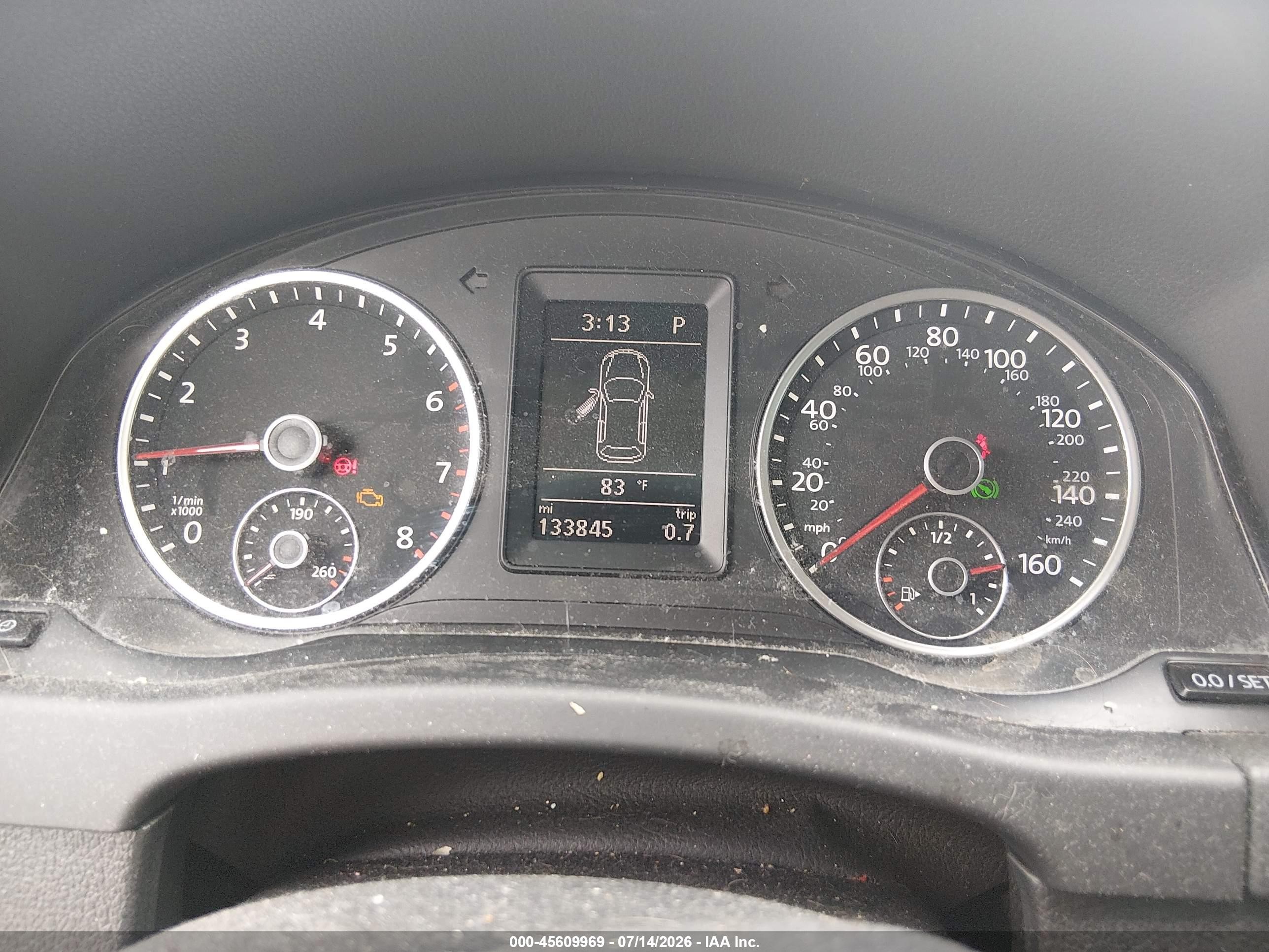 2015 Volkswagen Tiguan S Silver vin: WVGAV7AX4FW615923