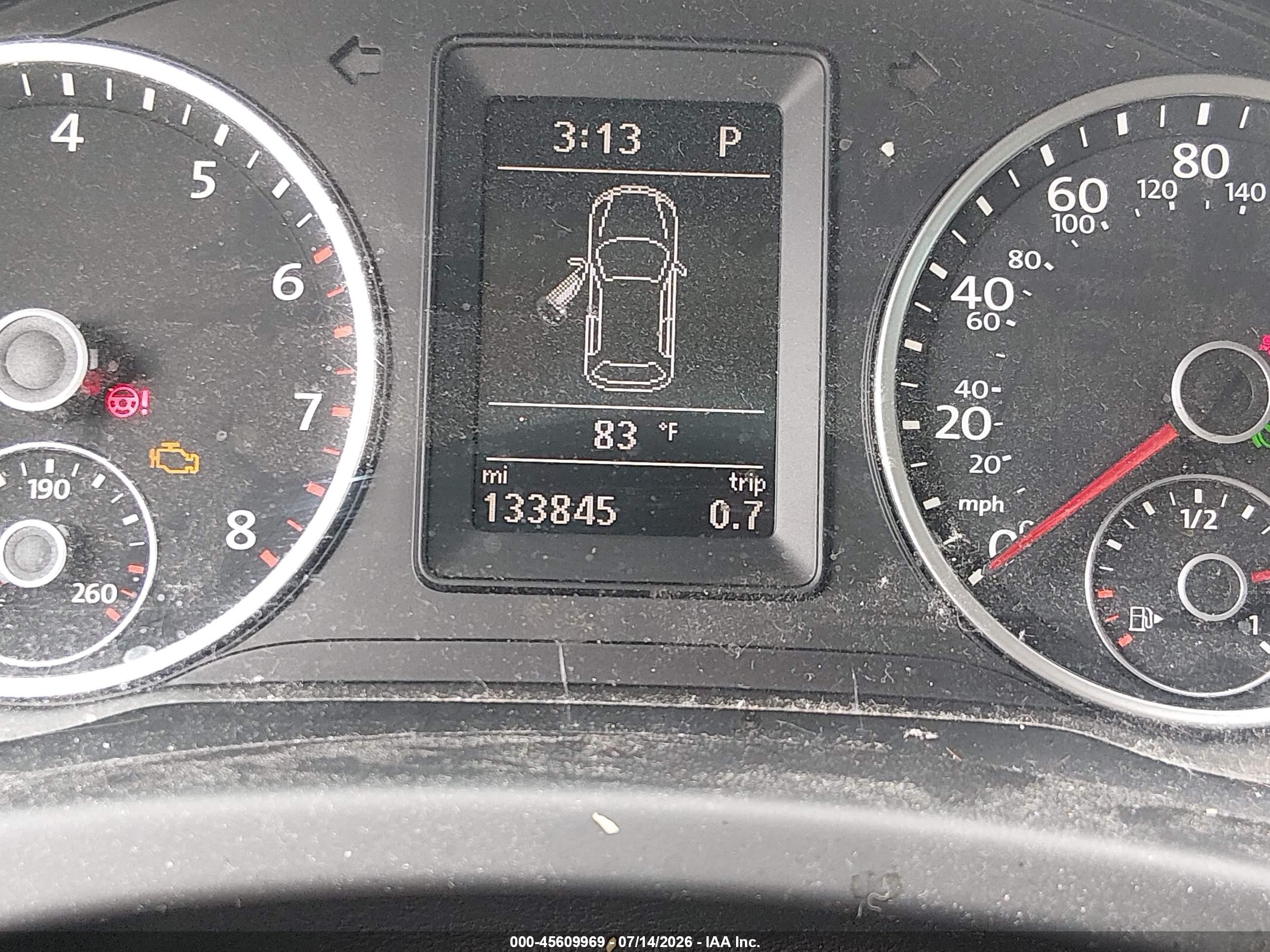 2015 Volkswagen Tiguan S Silver vin: WVGAV7AX4FW615923