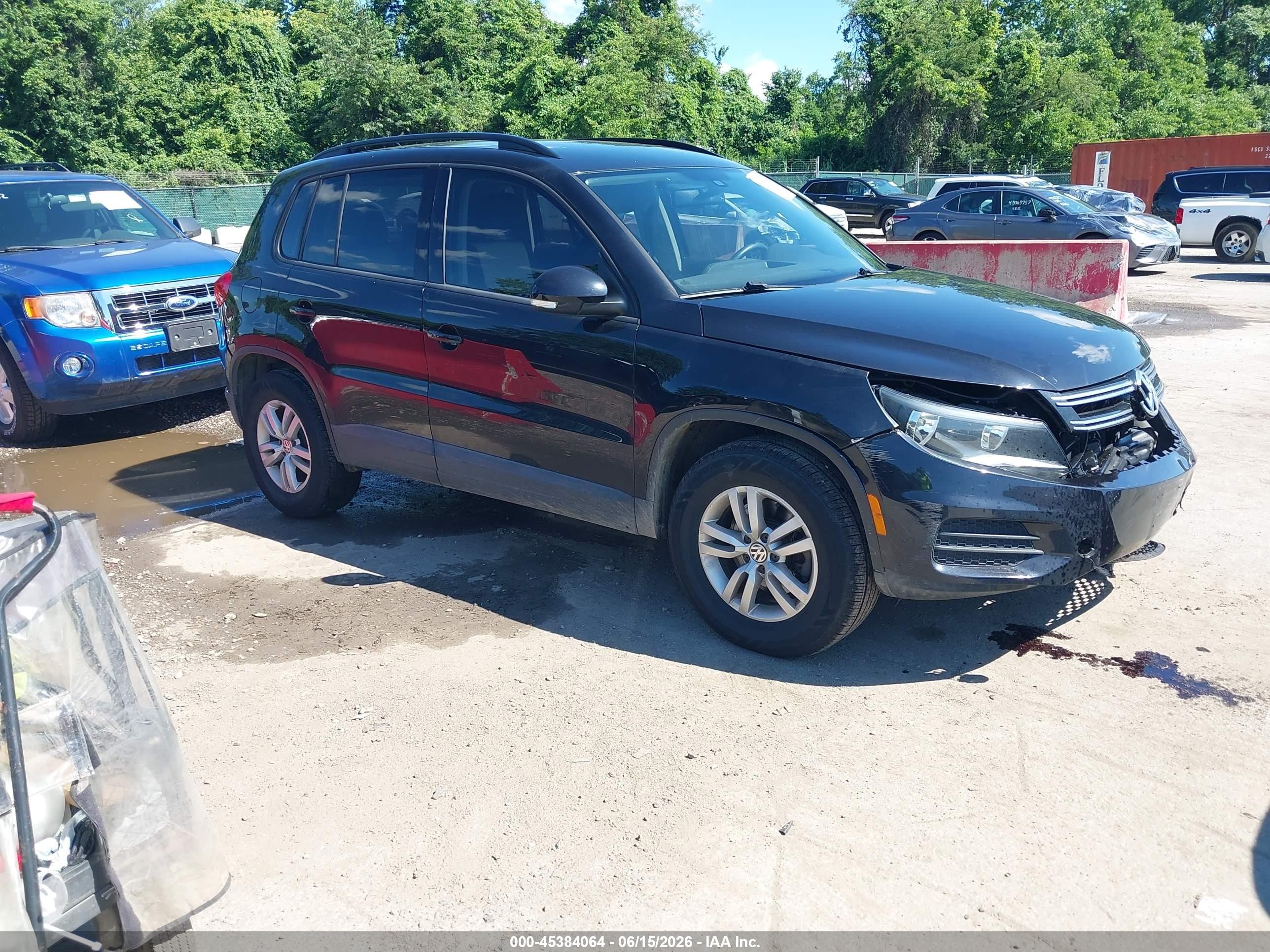 2017 Volkswagen Tiguan 2.0t/2.0t S Черный vin: WVGAV7AX4HK025862