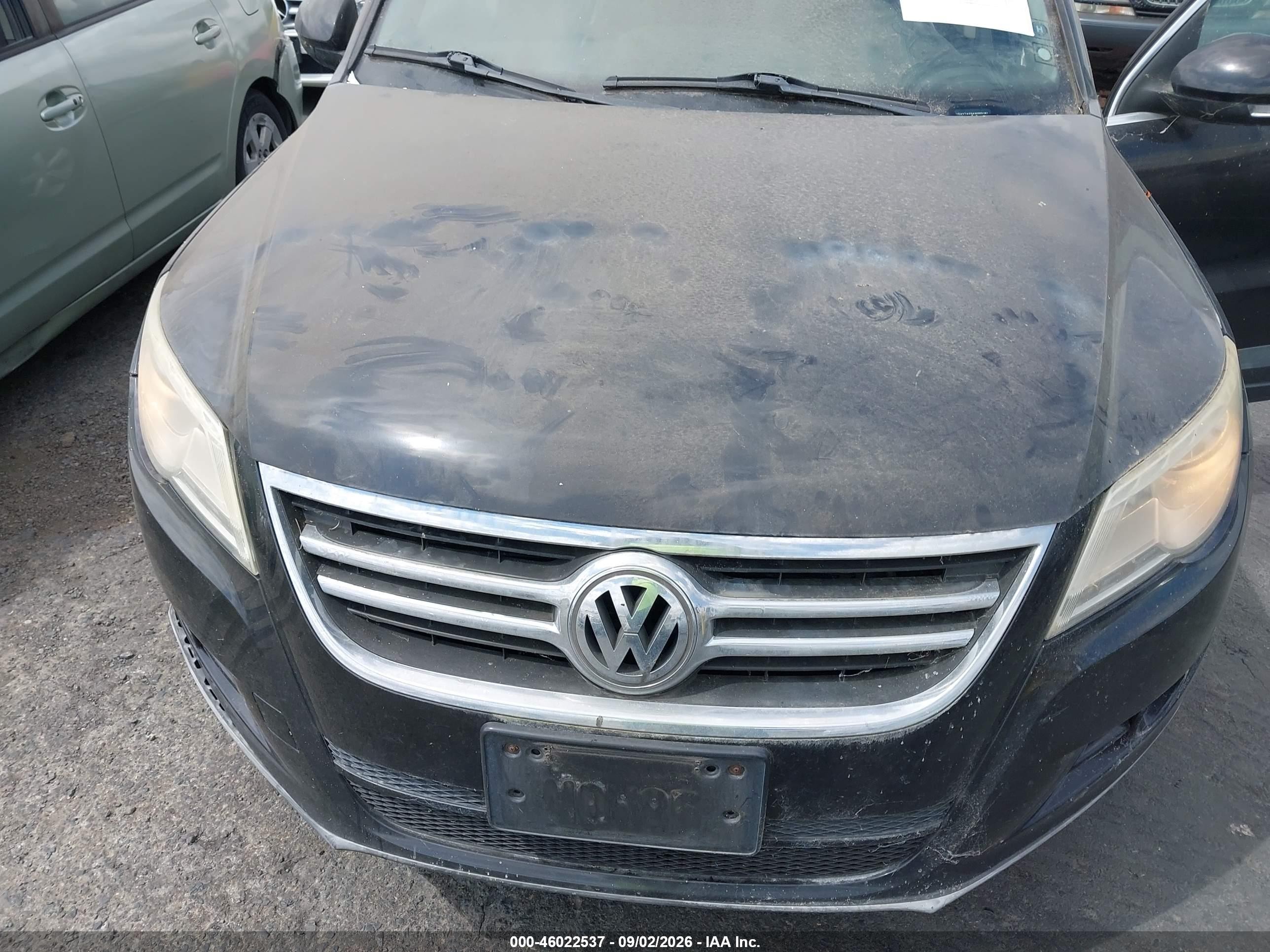 2010 Volkswagen Tiguan Wolfsburg Edition Черный vin: WVGAV7AX5AW003187