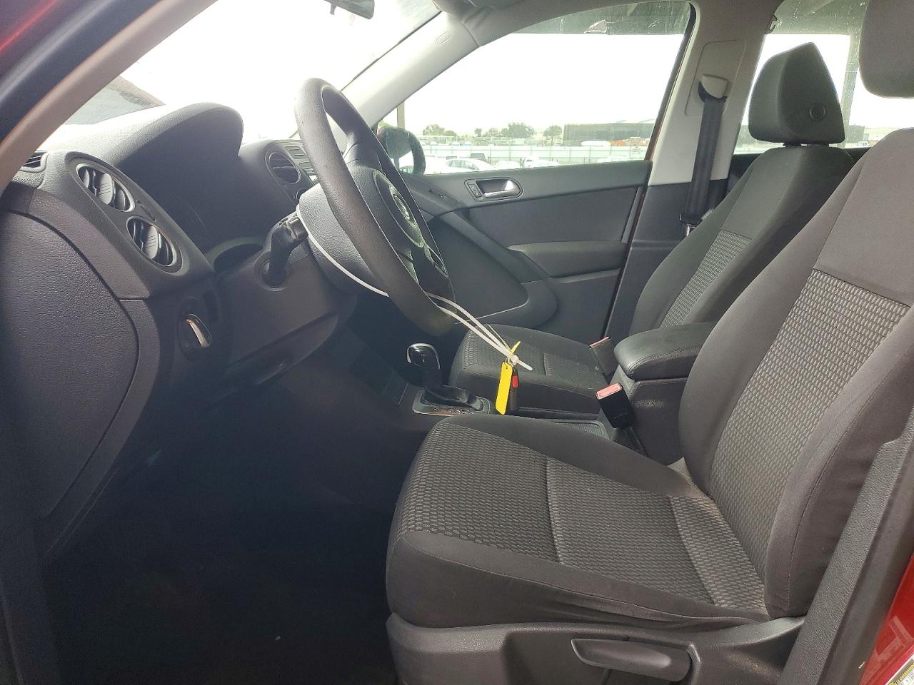 2011 Volkswagen Tiguan S Red vin: WVGAV7AX5BW000436