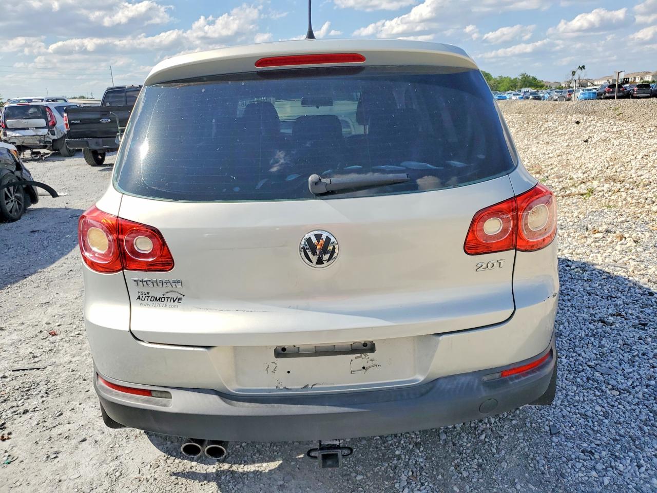 2011 Volkswagen Tiguan S Серебряный vin: WVGAV7AX5BW548727