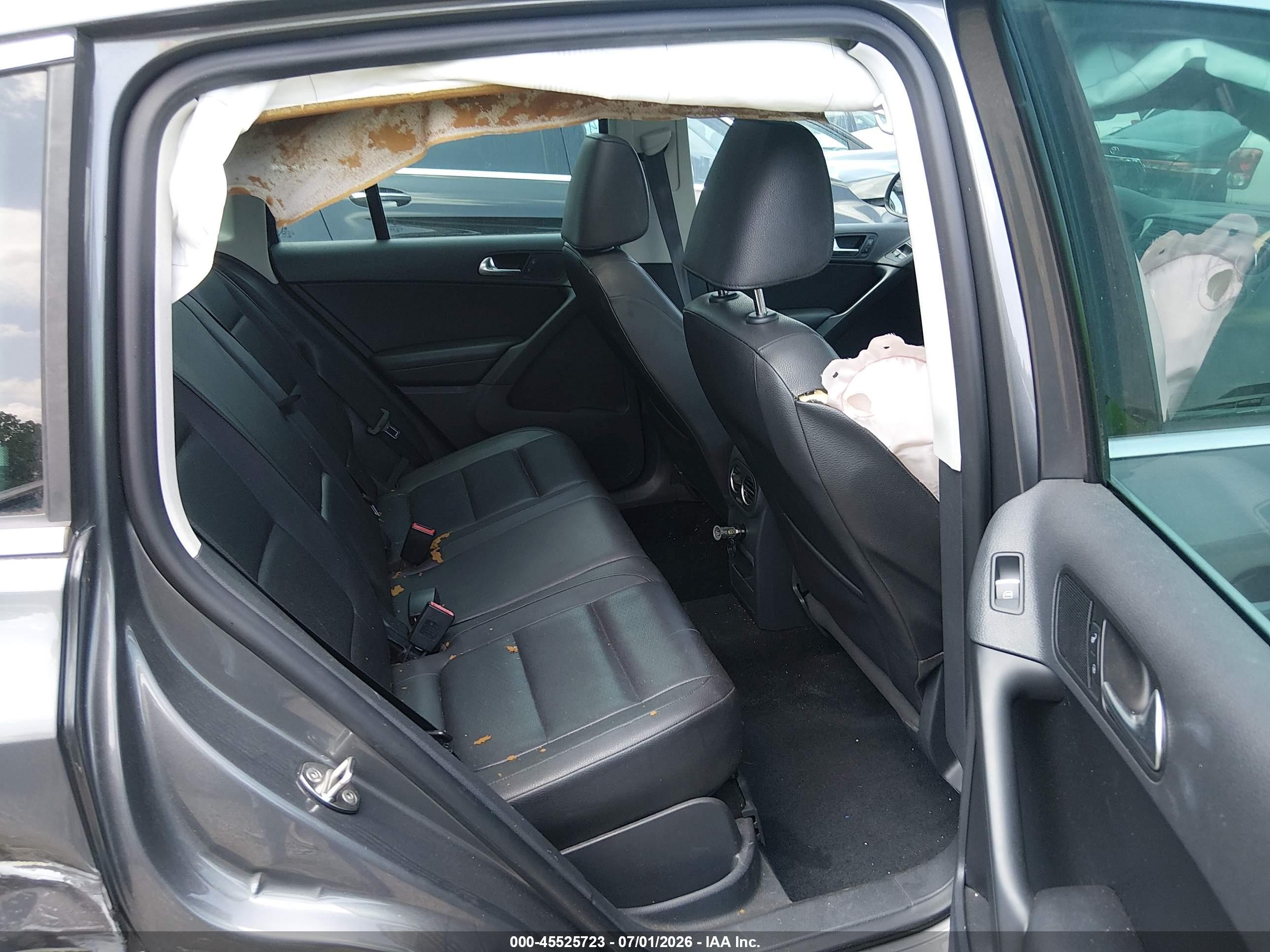 2012 Volkswagen Tiguan Se Gray vin: WVGAV7AX5CW004519