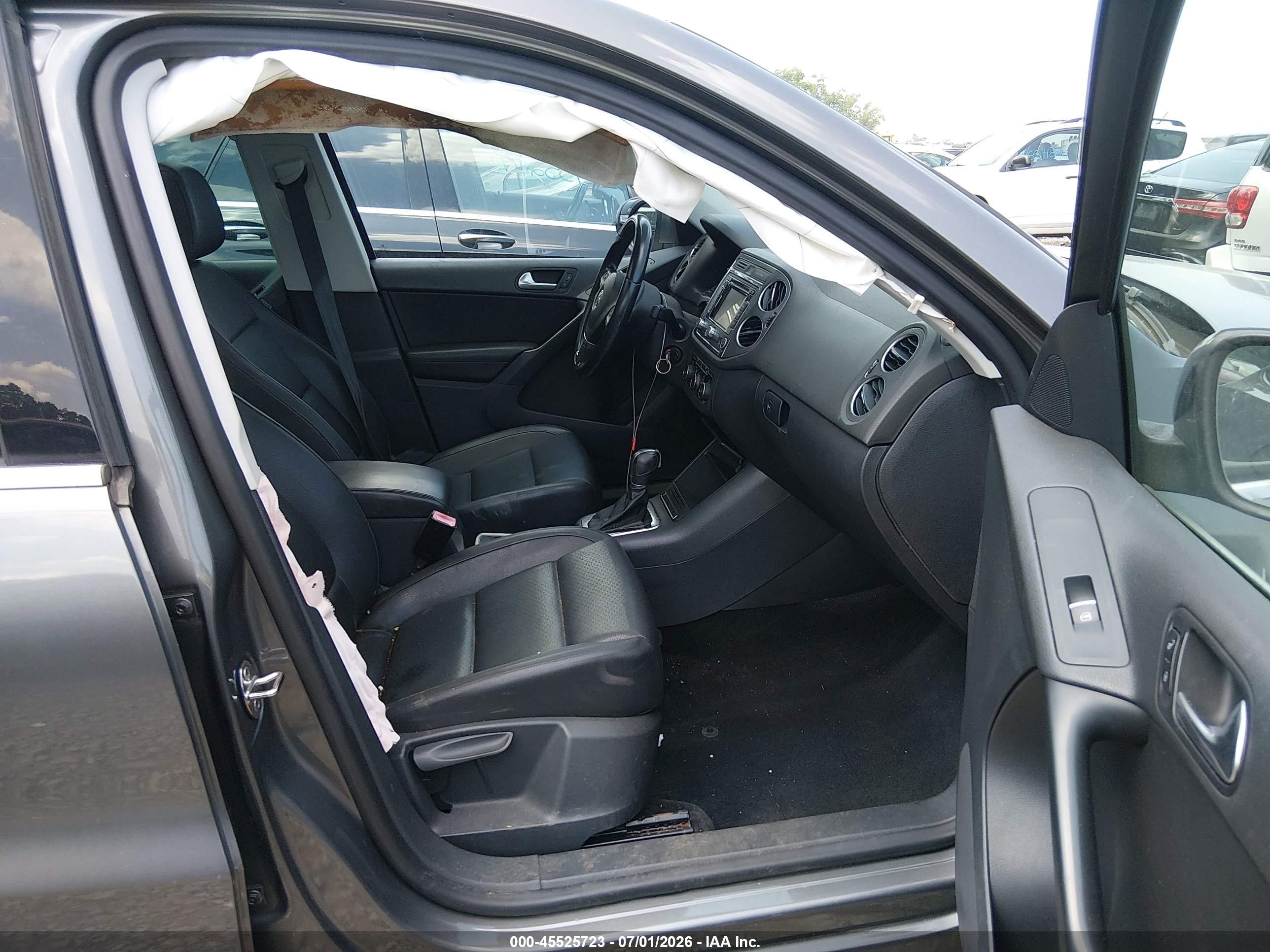 2012 Volkswagen Tiguan Se Gray vin: WVGAV7AX5CW004519
