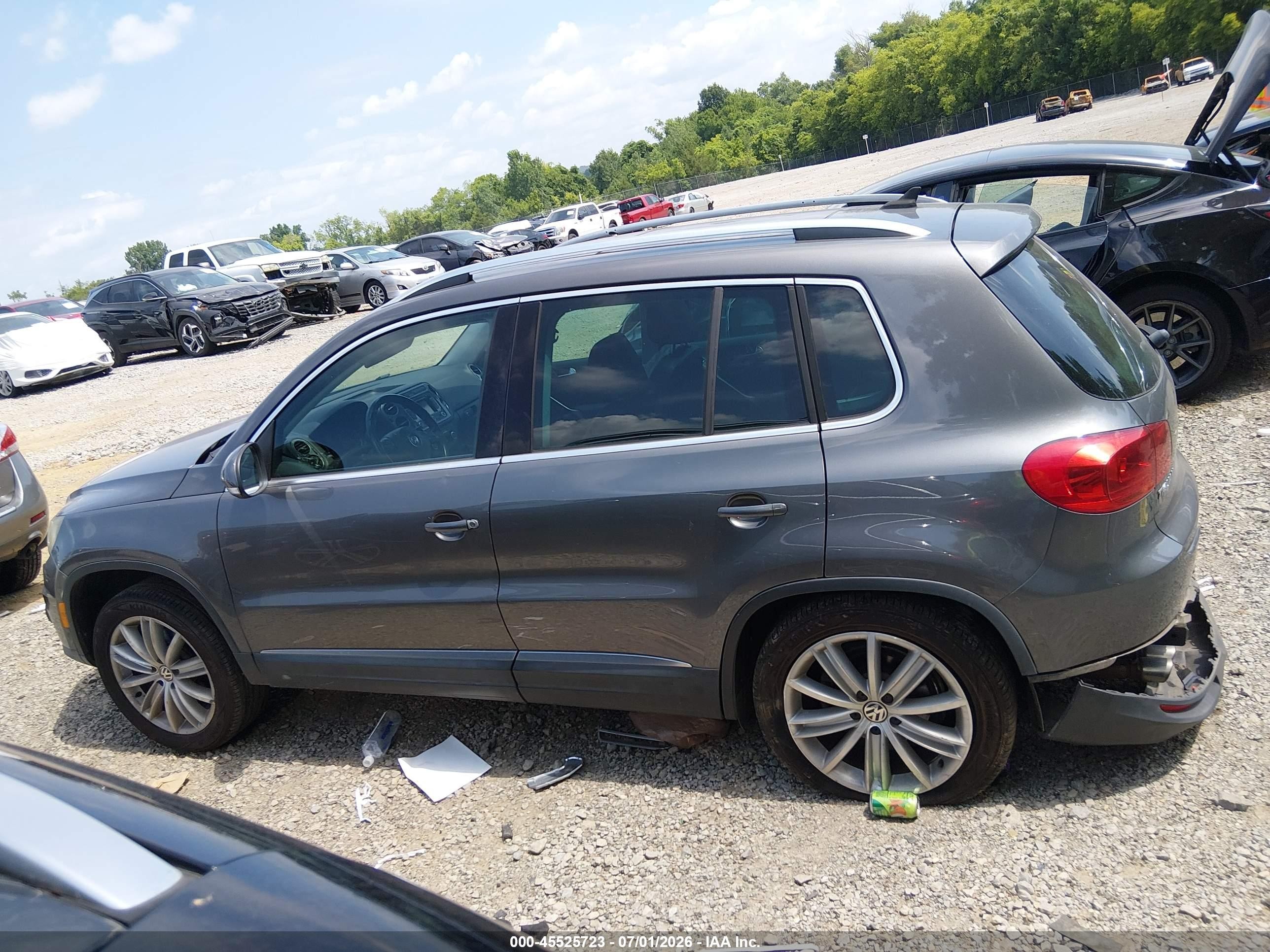 2012 Volkswagen Tiguan Se Gray vin: WVGAV7AX5CW004519