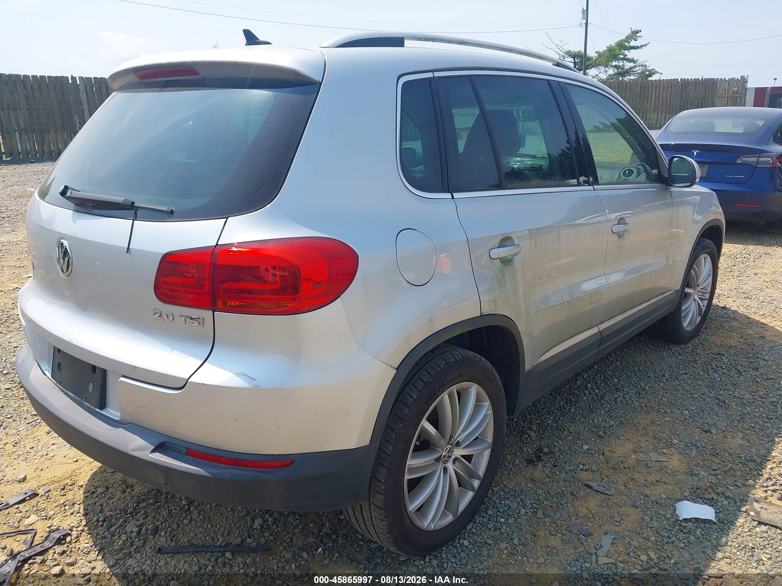 2012 Volkswagen Tiguan Se Silver vin: WVGAV7AX5CW526471