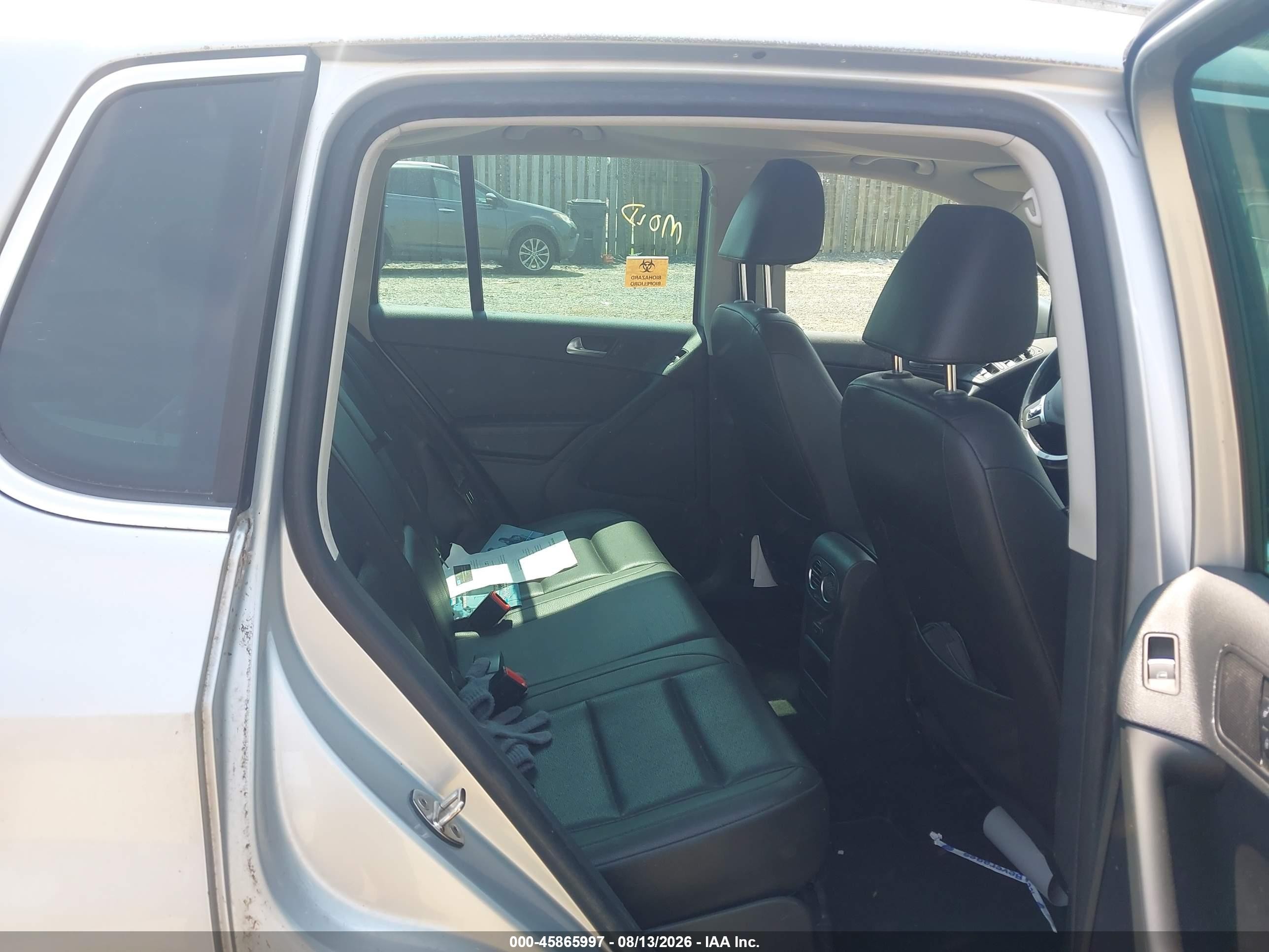 2012 Volkswagen Tiguan Se Silver vin: WVGAV7AX5CW526471