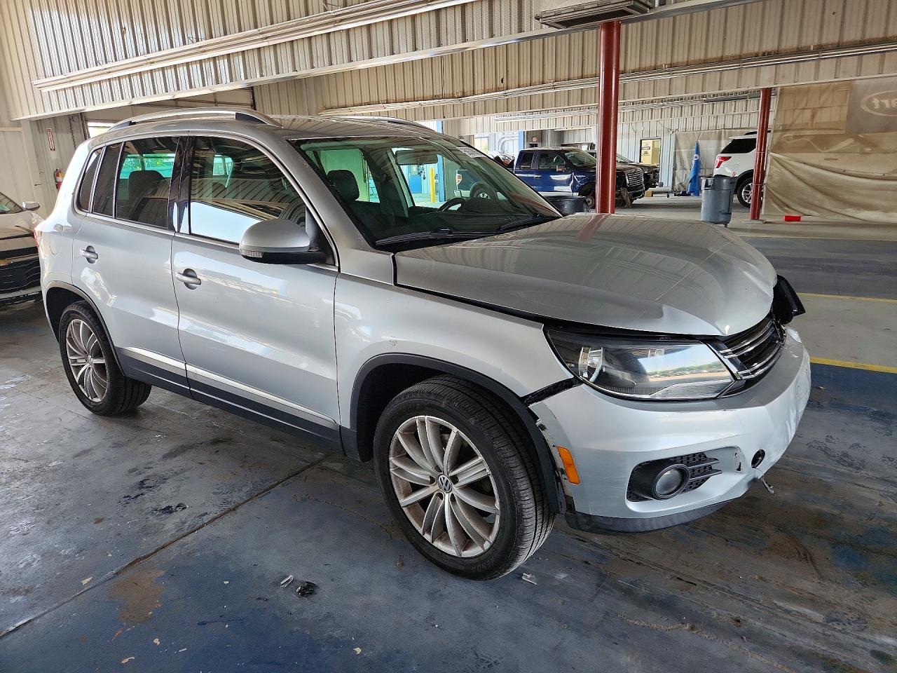 2012 Volkswagen Tiguan S/se/sel Silver vin: WVGAV7AX5CW527068