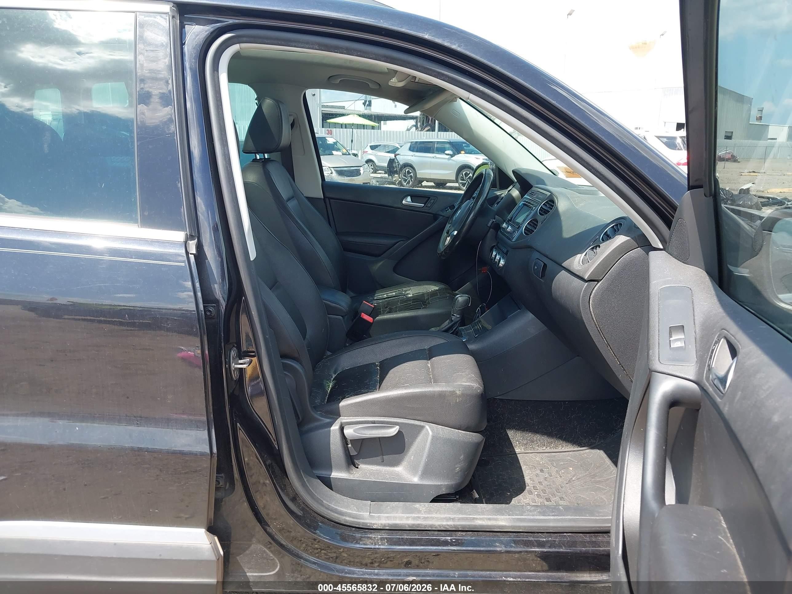 2013 Volkswagen Tiguan Se Black vin: WVGAV7AX5DW523345