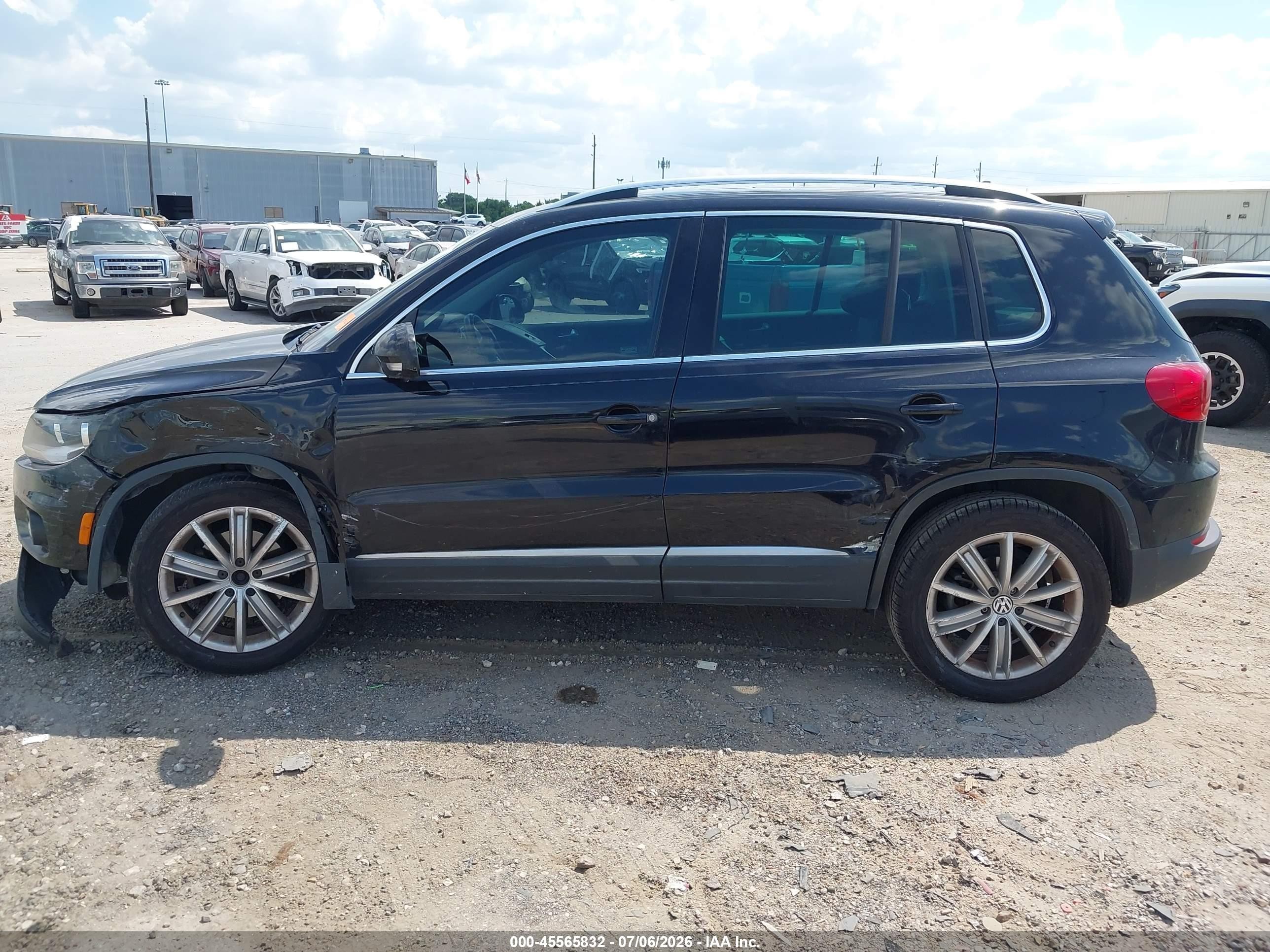 2013 Volkswagen Tiguan Se Black vin: WVGAV7AX5DW523345