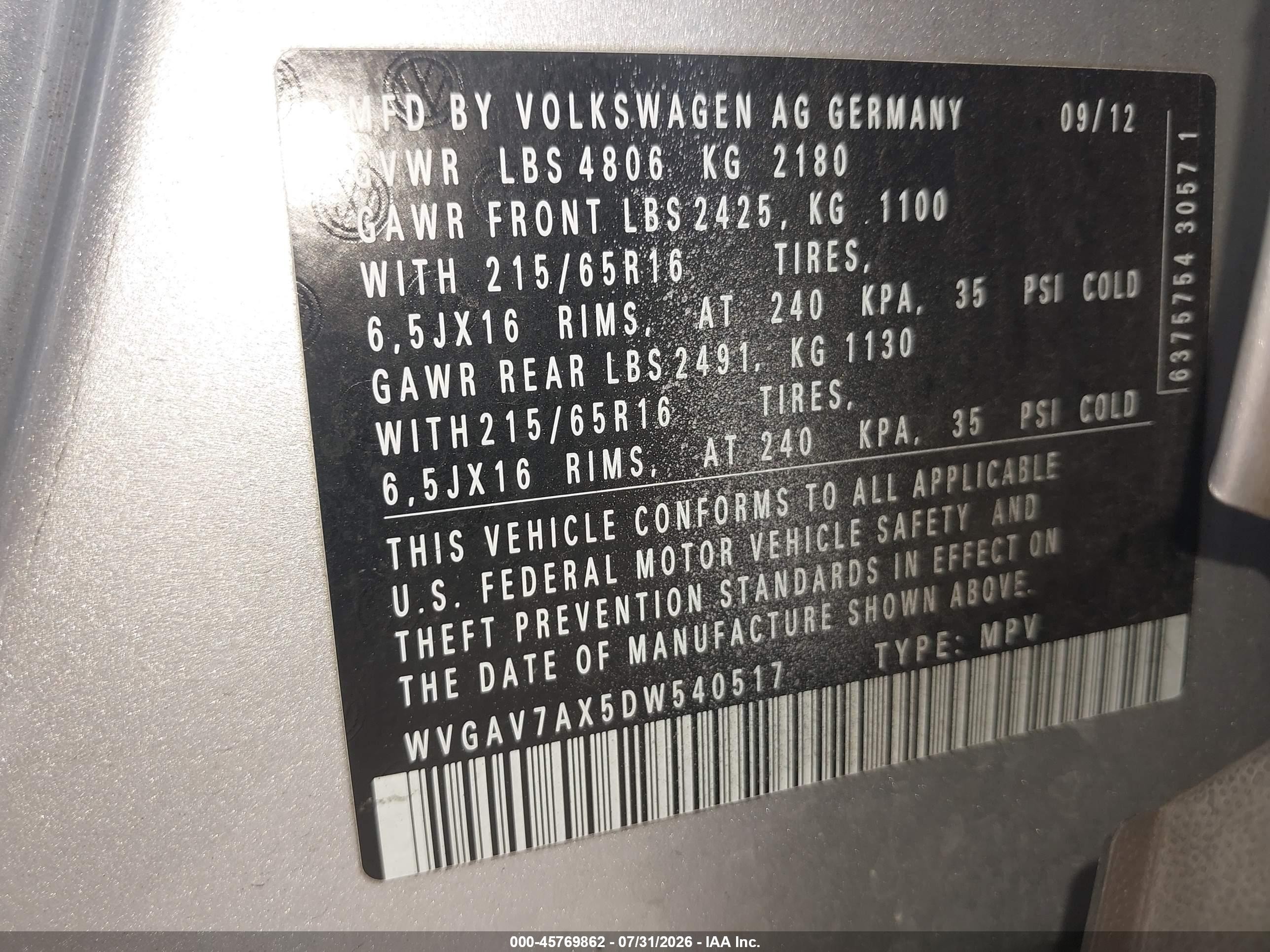 2013 Volkswagen Tiguan S Серебряный vin: WVGAV7AX5DW540517