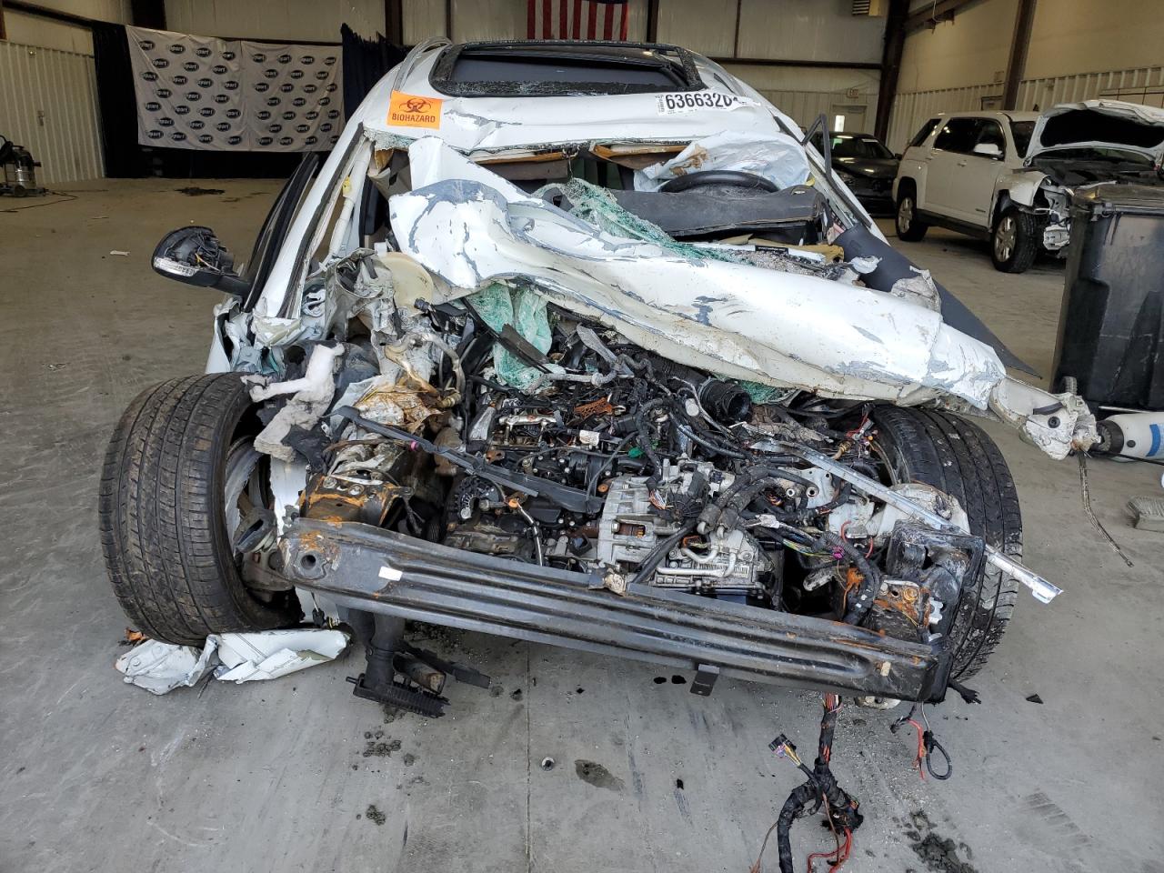 2015 Volkswagen Tiguan S White vin: WVGAV7AX5FW015900