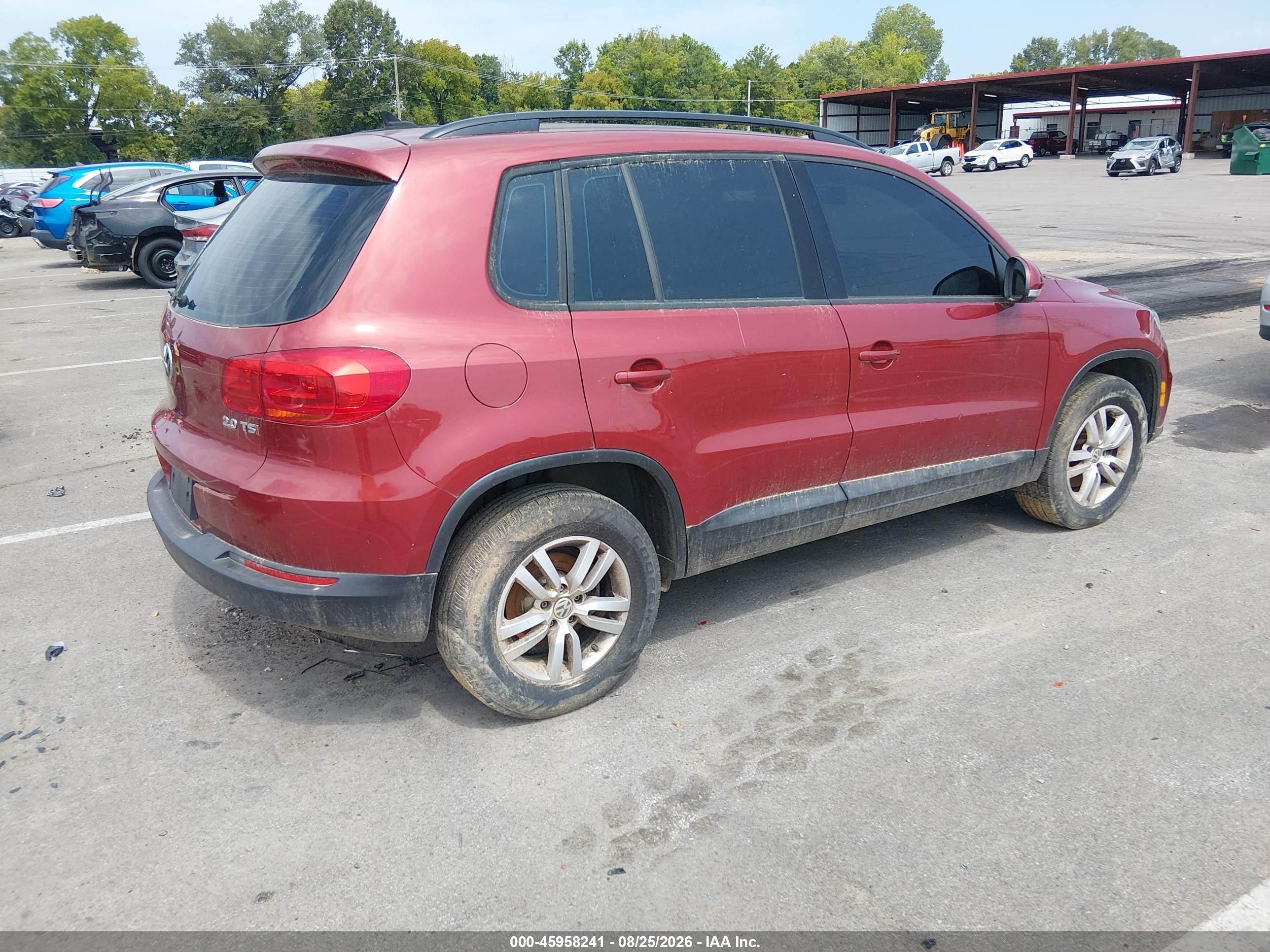 2015 Volkswagen Tiguan S Red vin: WVGAV7AX5FW103457