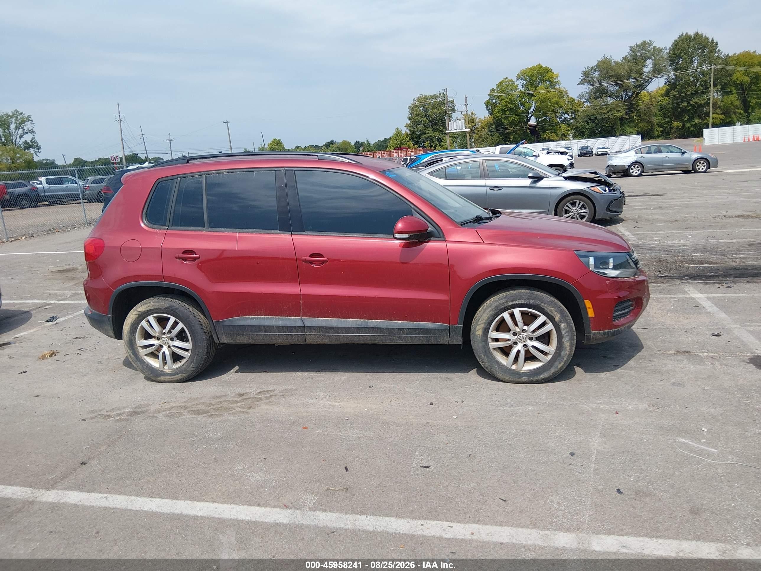 2015 Volkswagen Tiguan S Red vin: WVGAV7AX5FW103457