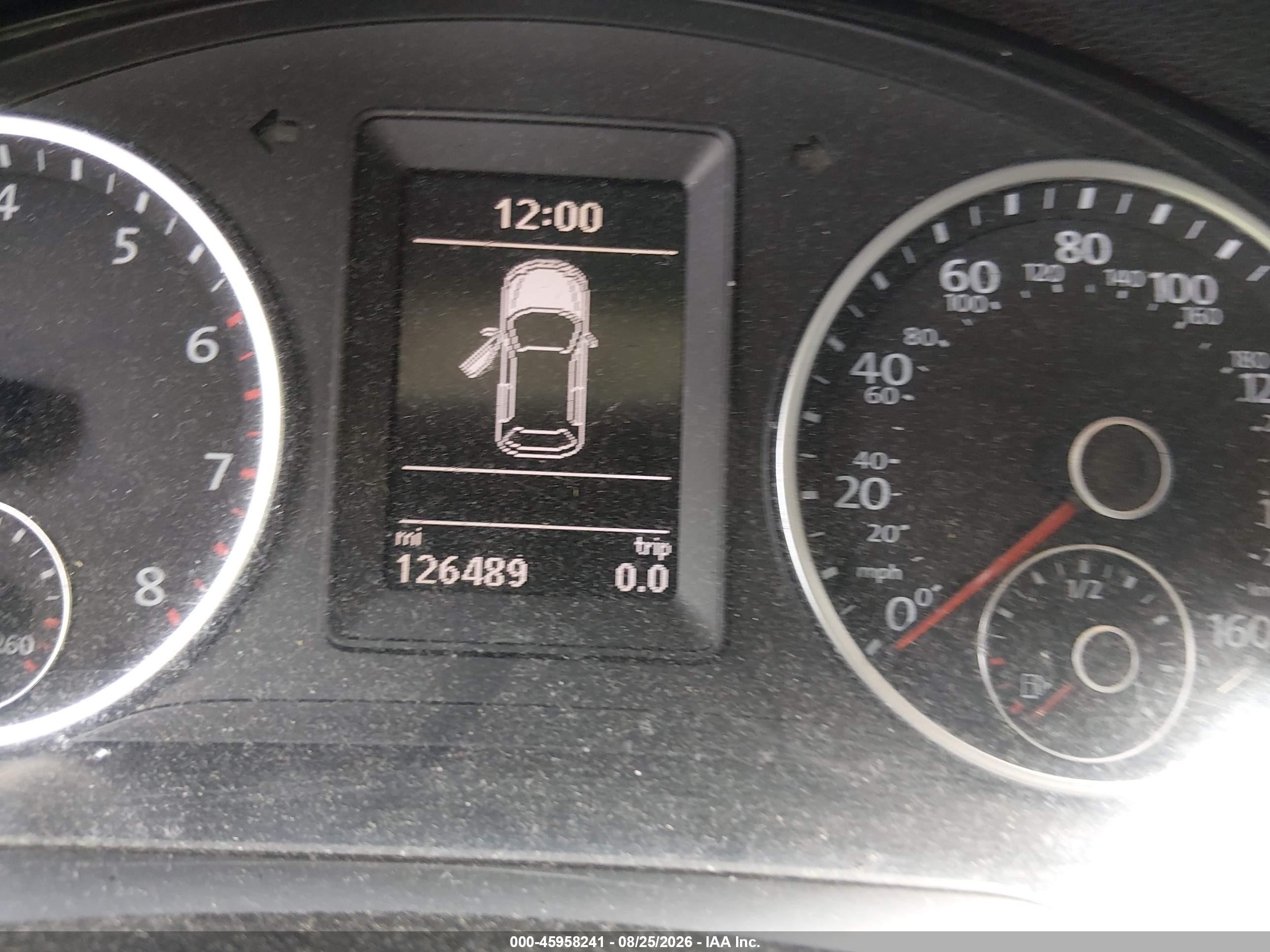 2015 Volkswagen Tiguan S Red vin: WVGAV7AX5FW103457