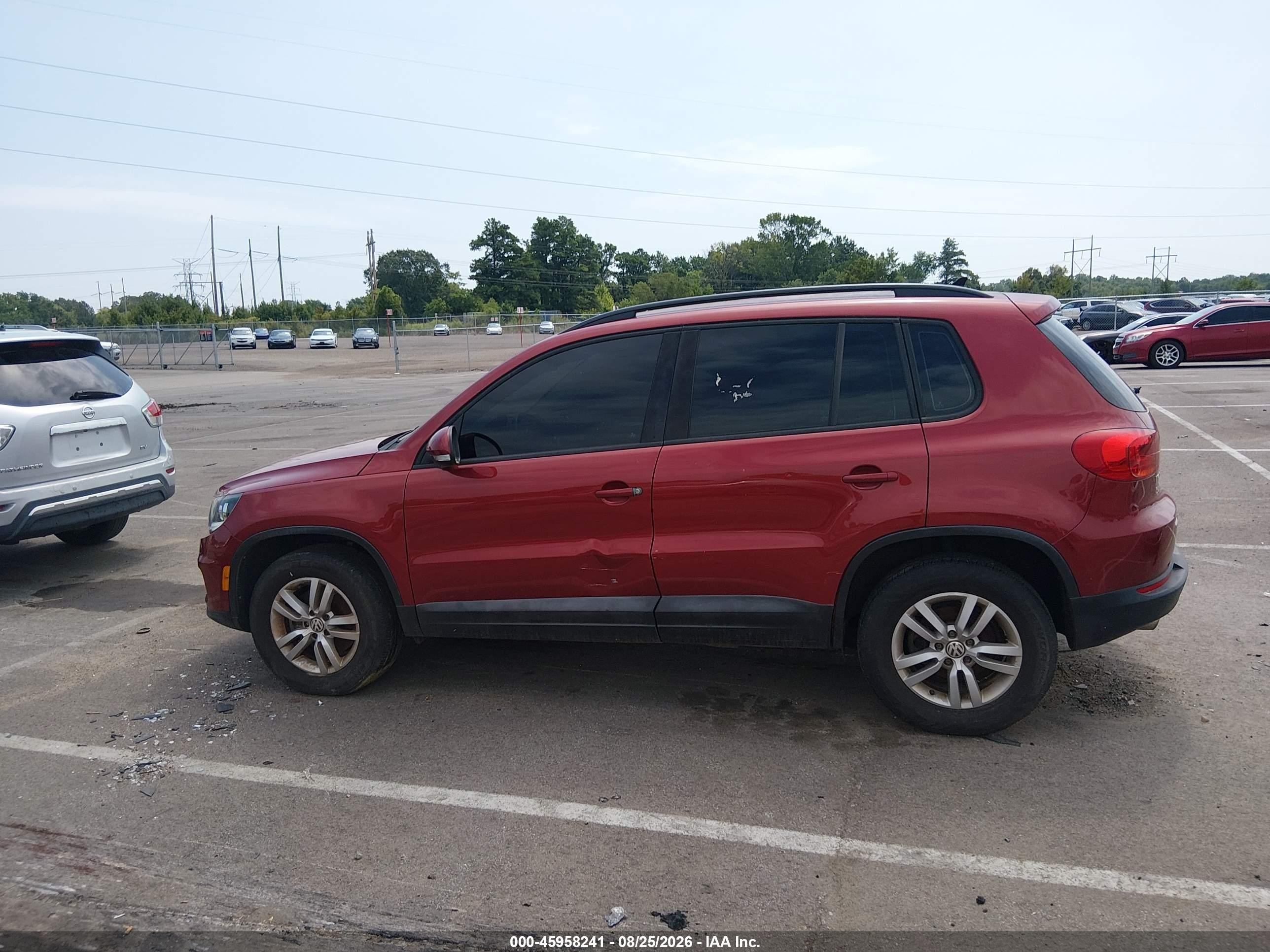 2015 Volkswagen Tiguan S Red vin: WVGAV7AX5FW103457