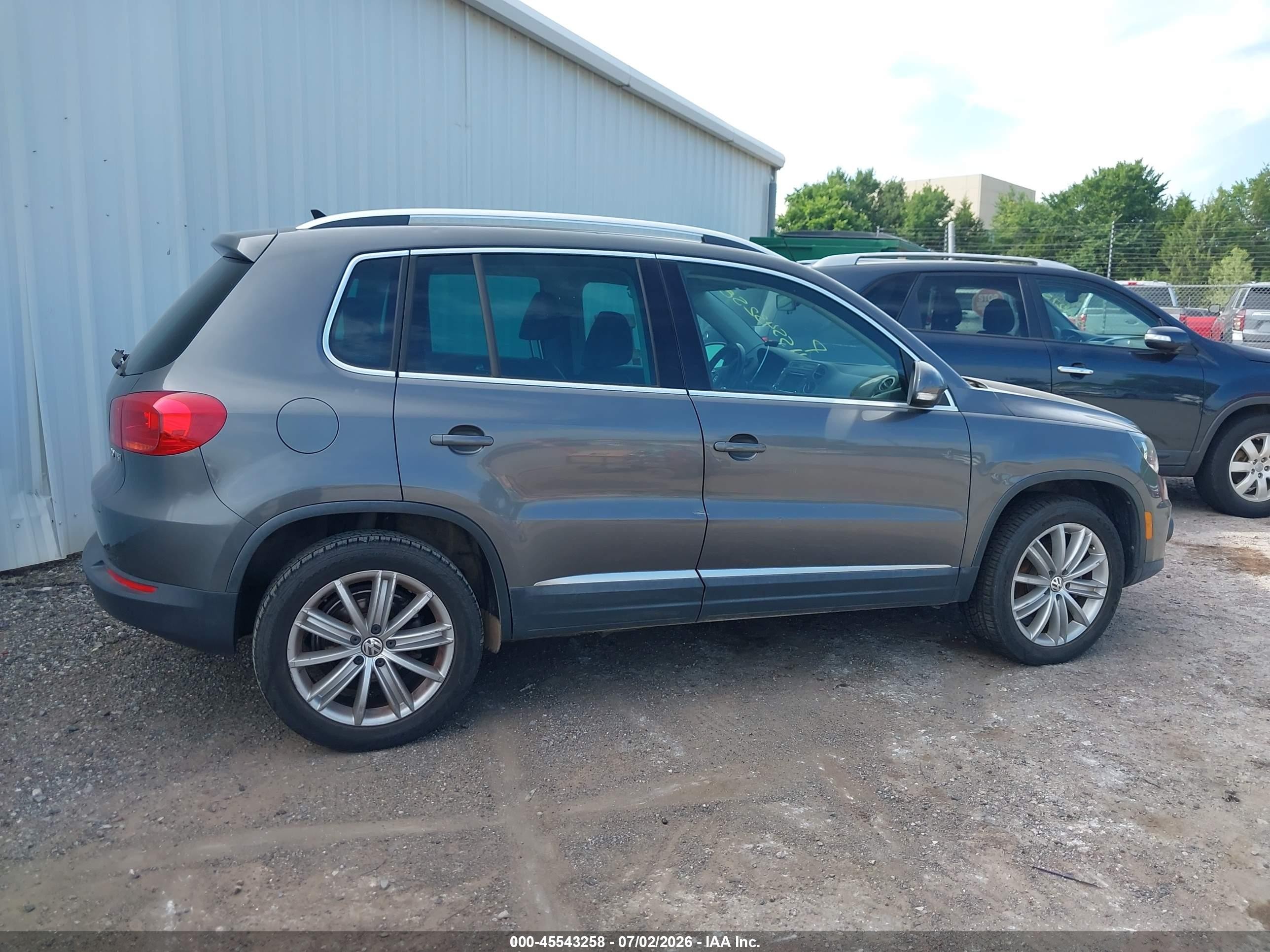 2015 Volkswagen Tiguan Se Gray vin: WVGAV7AX5FW569275