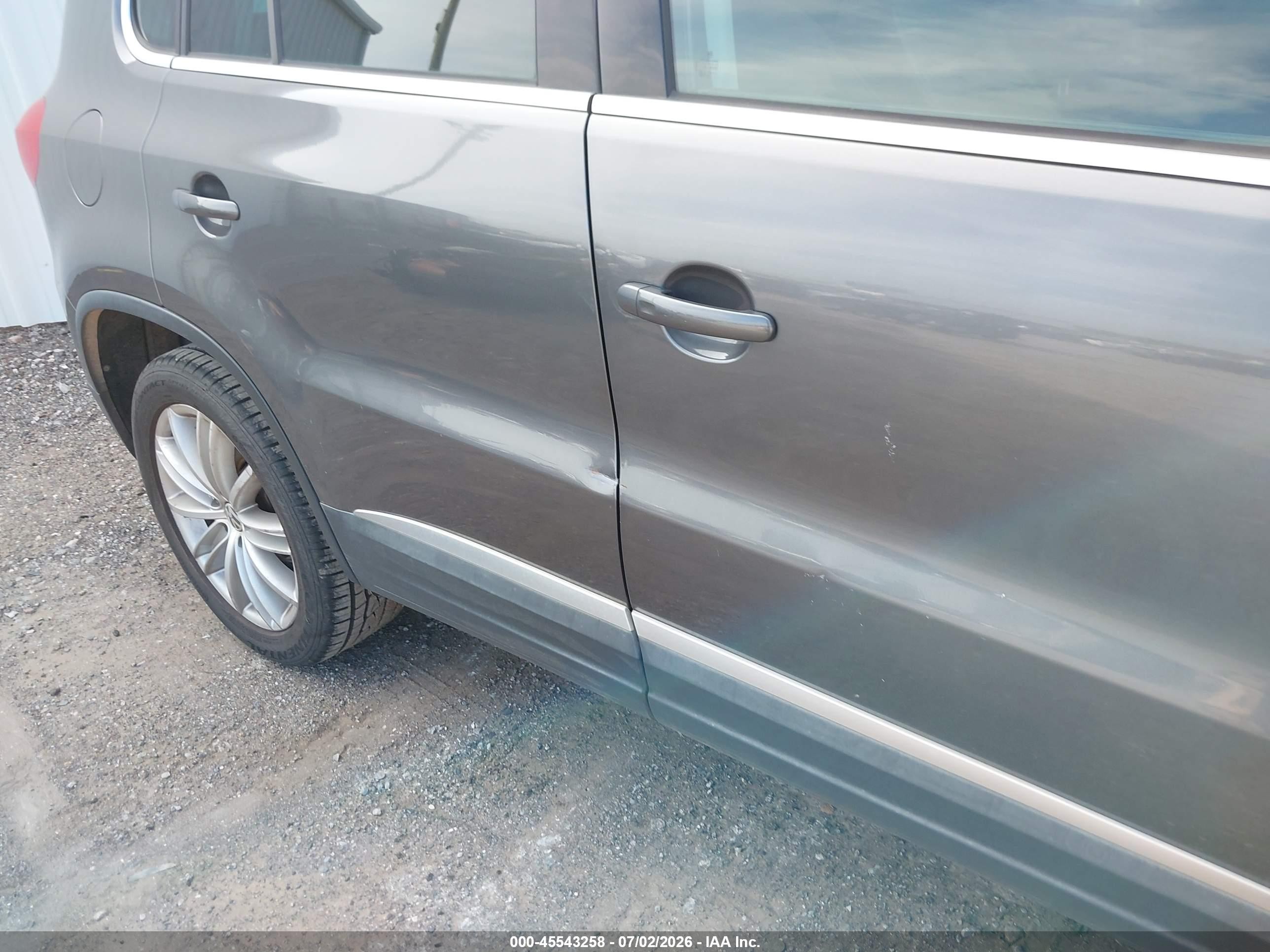 2015 Volkswagen Tiguan Se Gray vin: WVGAV7AX5FW569275