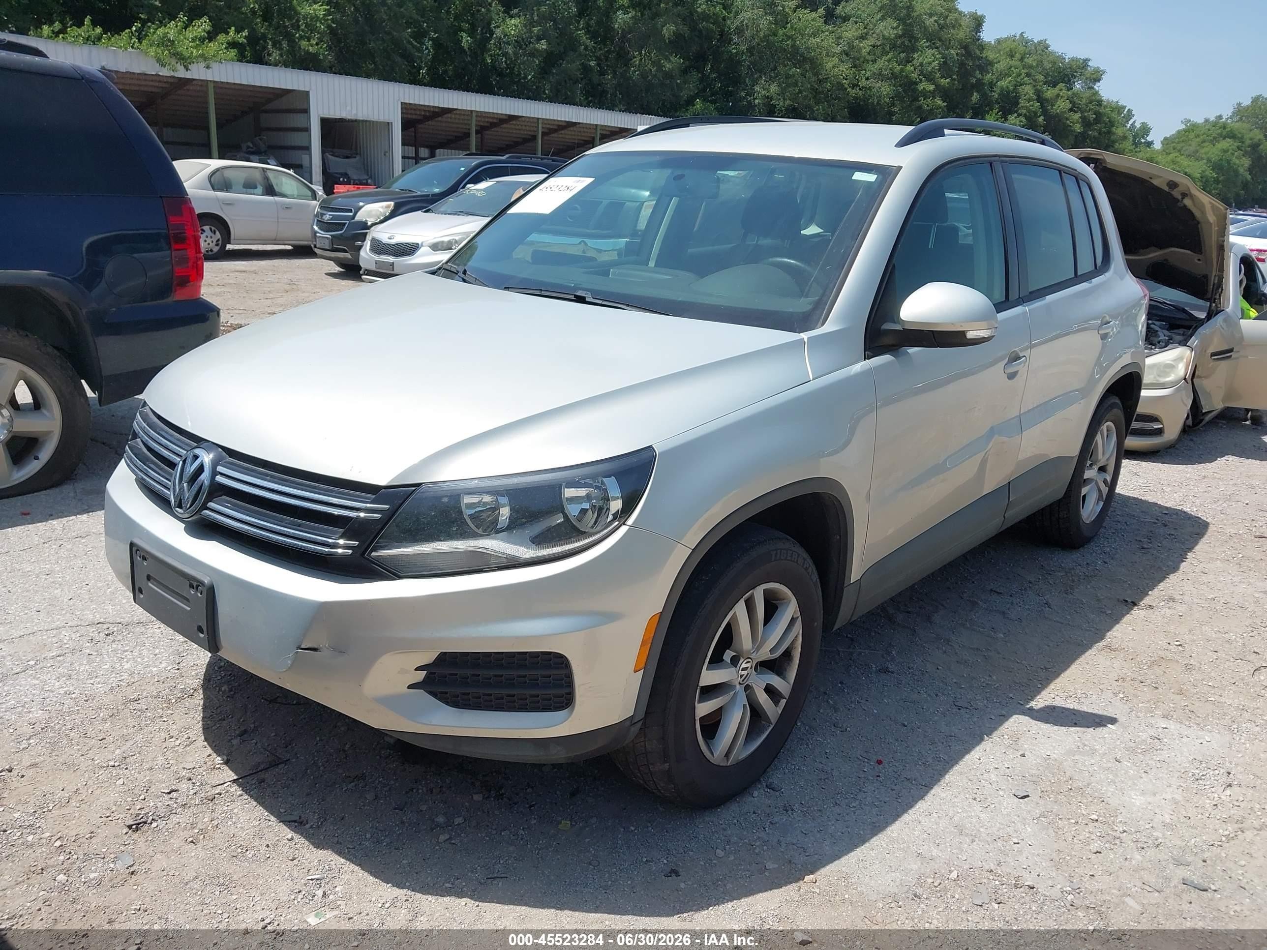 2015 Volkswagen Tiguan S Gray vin: WVGAV7AX5FW593527