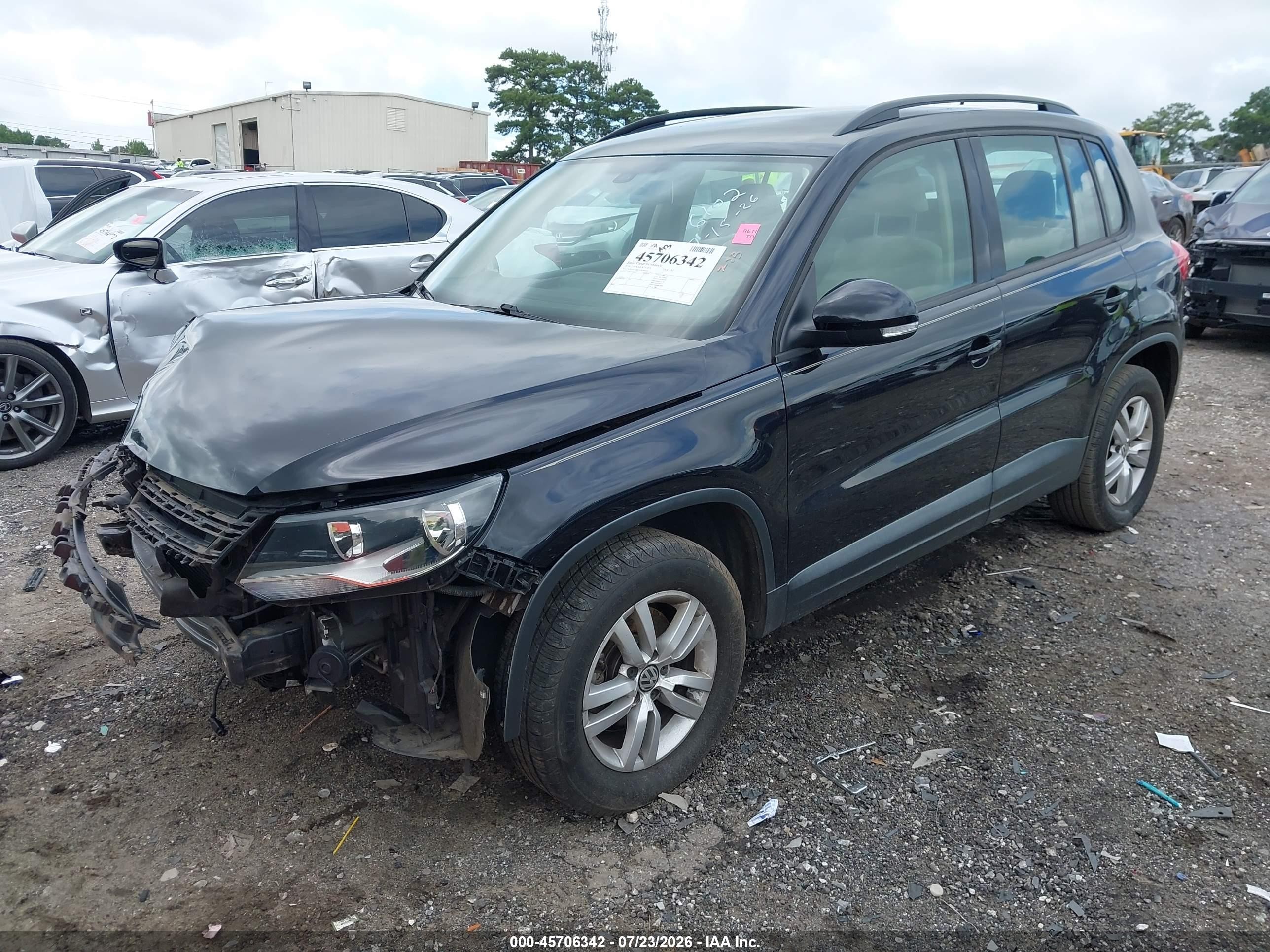 2016 Volkswagen Tiguan S Black vin: WVGAV7AX5GW606102
