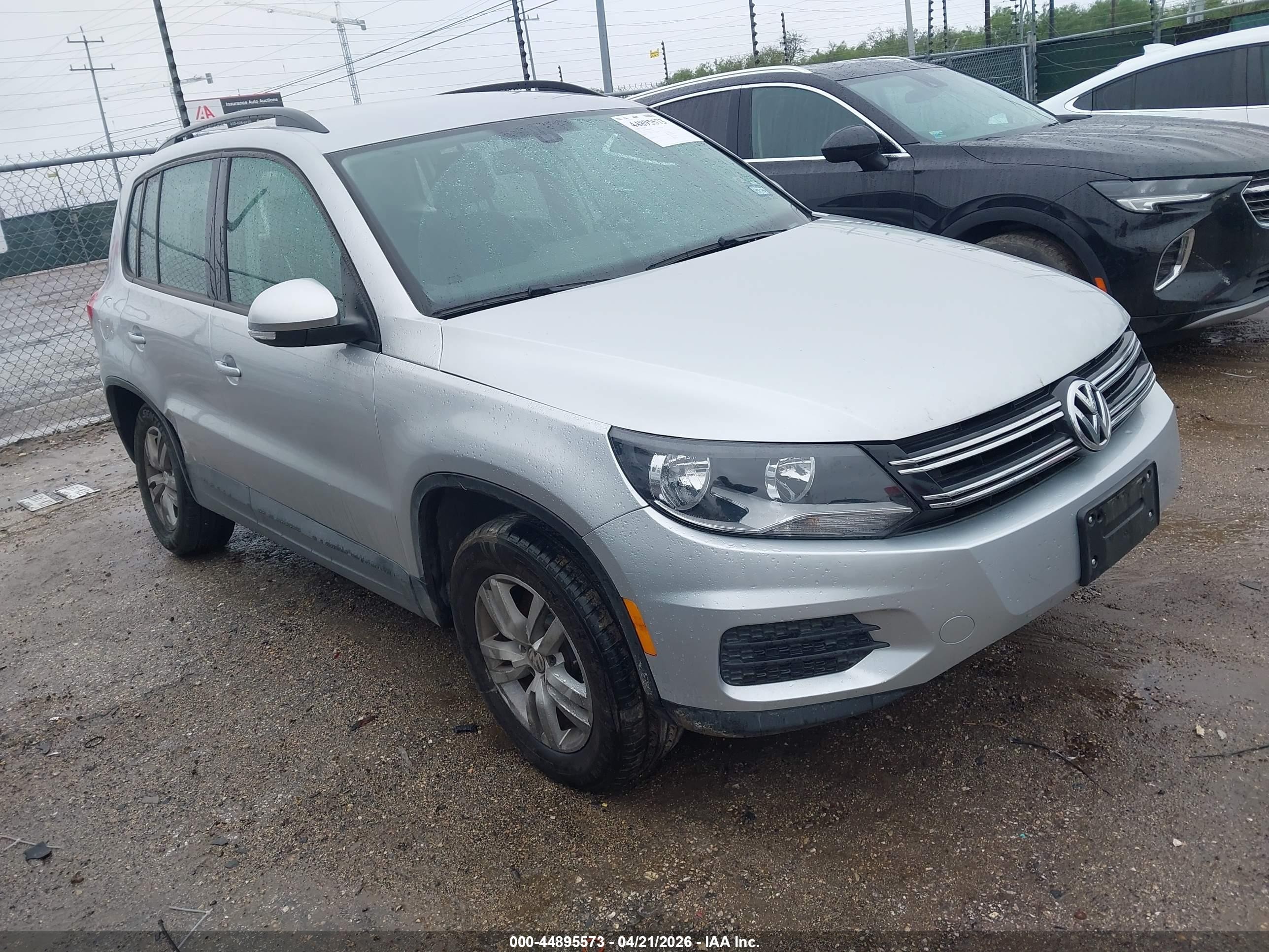 2016 Volkswagen Tiguan S Silver vin: WVGAV7AX5GW606715