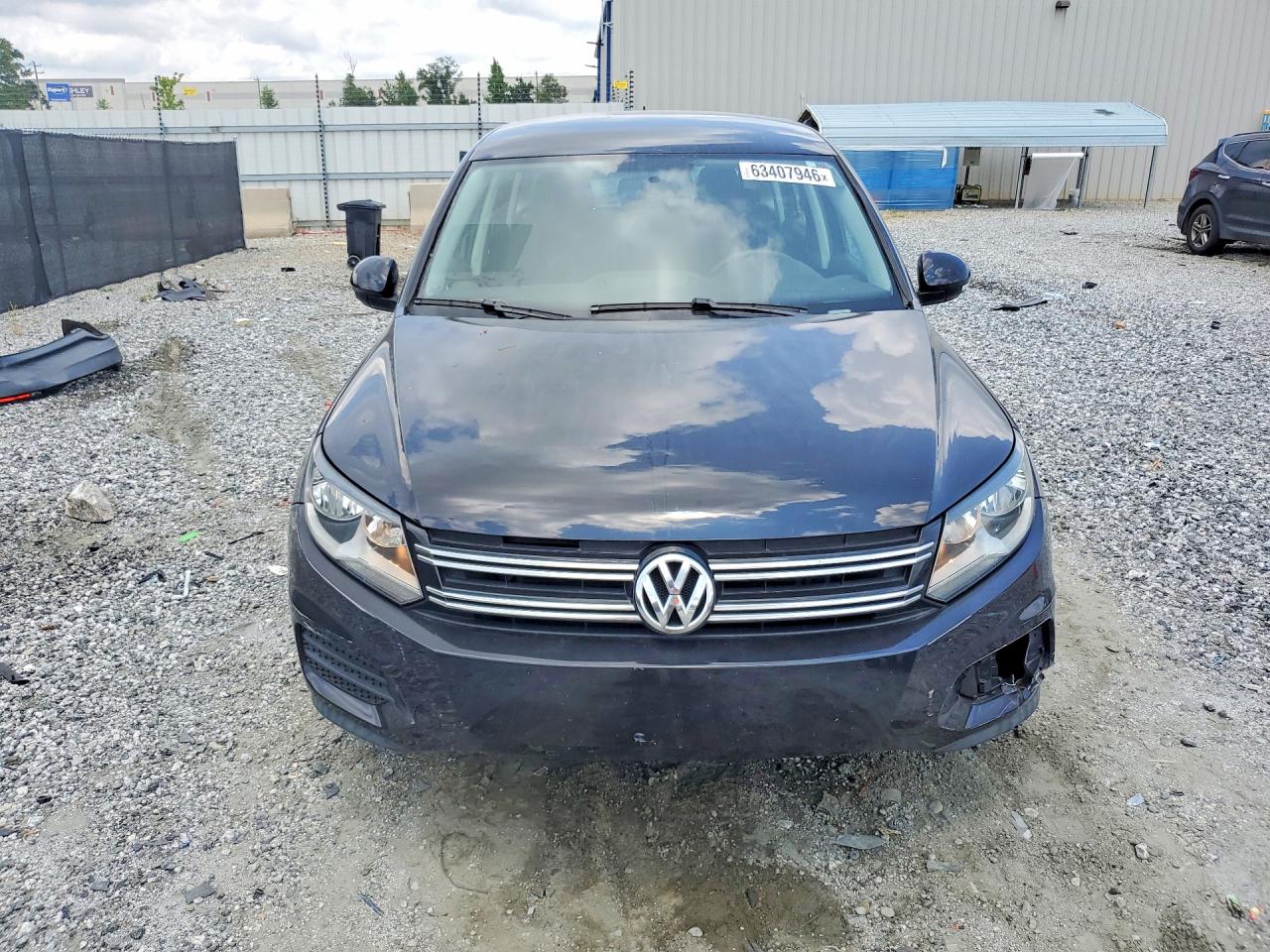 2017 Volkswagen Tiguan S Черный vin: WVGAV7AX5HK050799