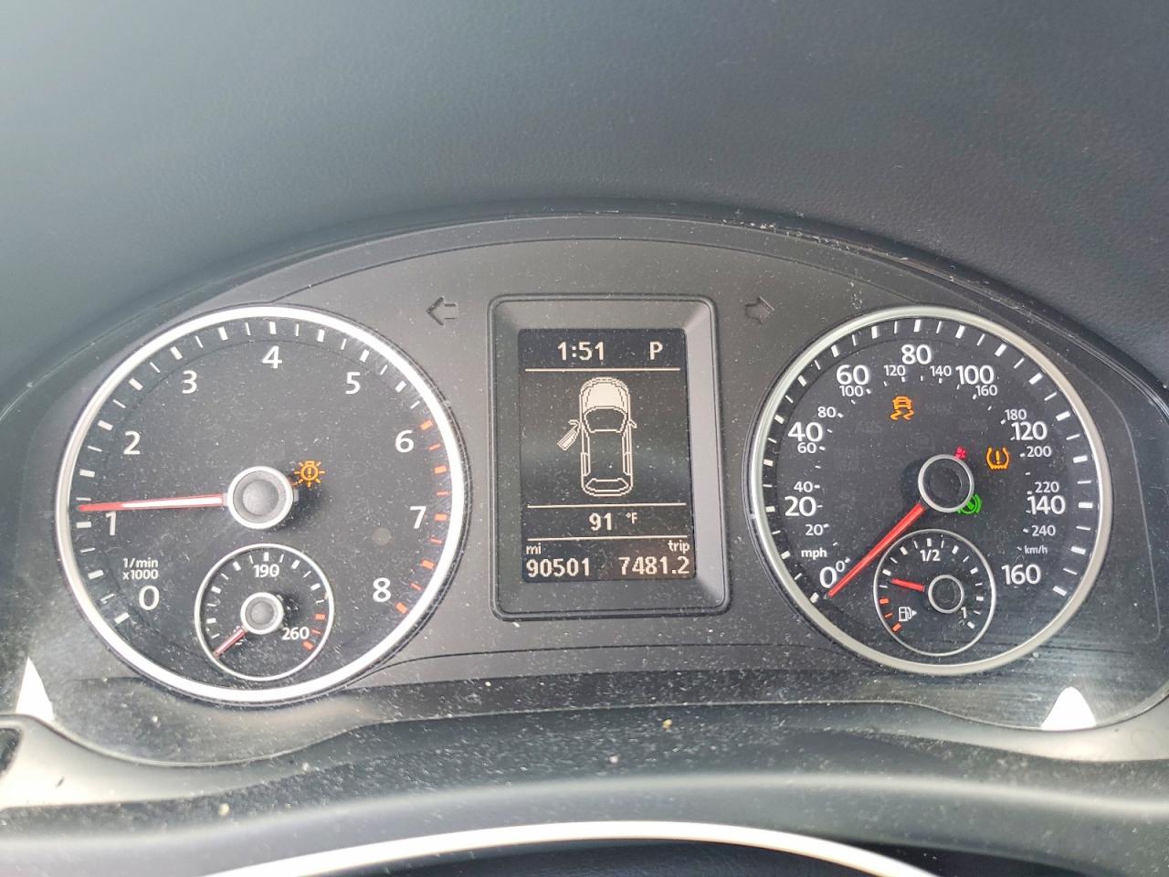 2017 Volkswagen Tiguan S Черный vin: WVGAV7AX5HK050799