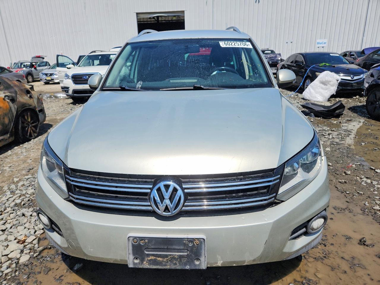 2012 Volkswagen Tiguan S Silver vin: WVGAV7AX6CW515625