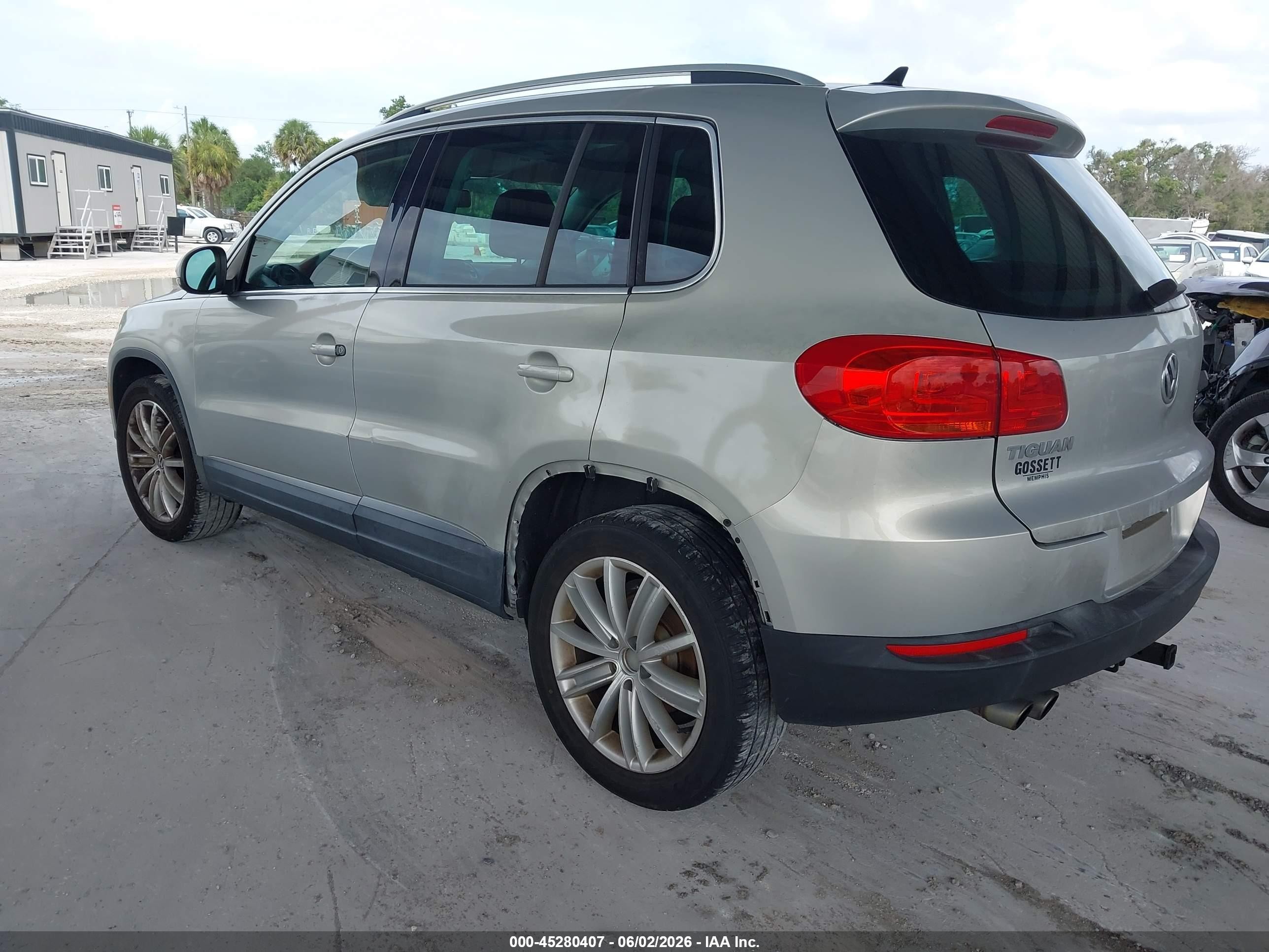 2012 Volkswagen Tiguan Se Silver vin: WVGAV7AX6CW519934